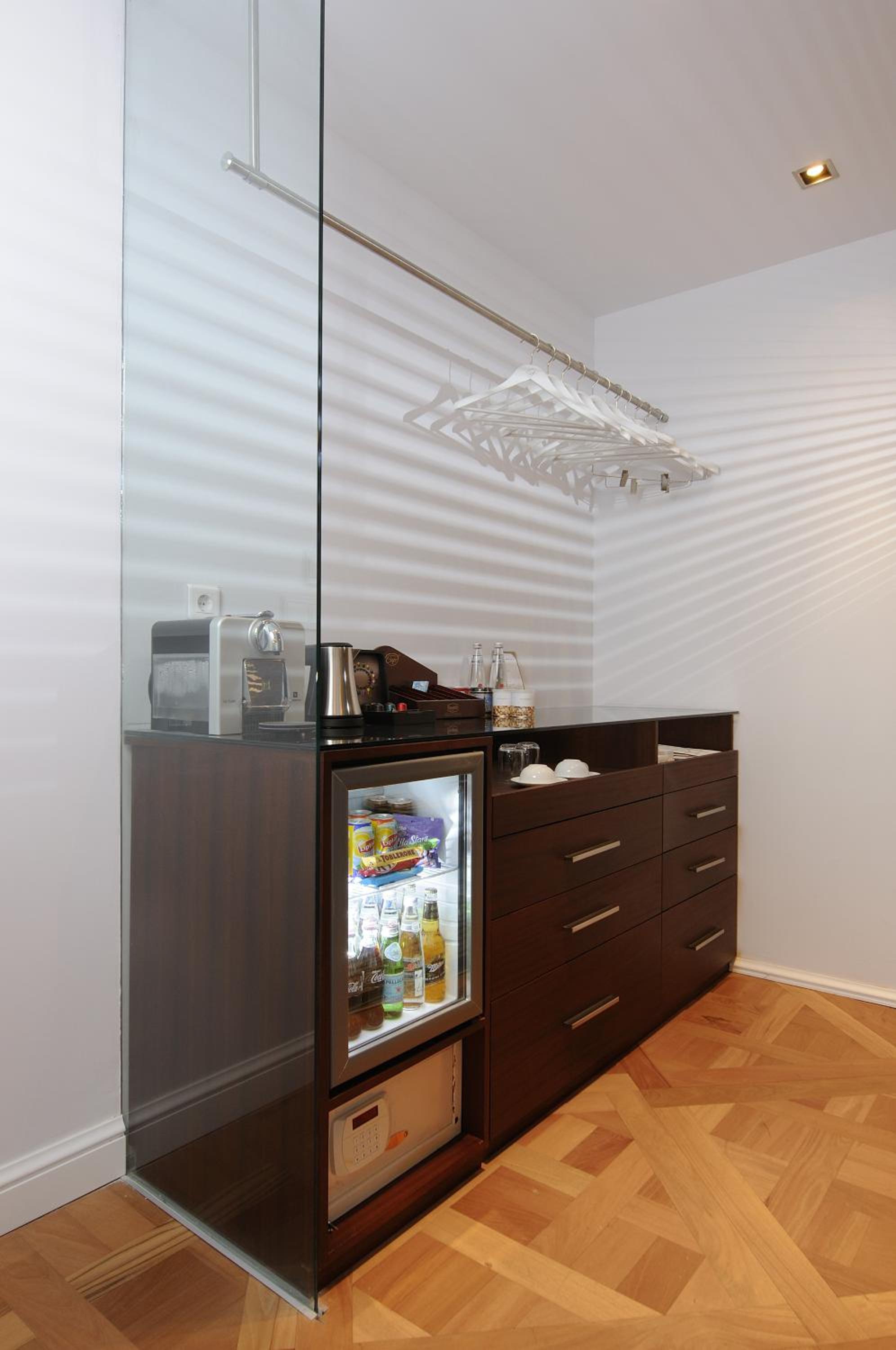 Georges Otel Galata - Image 79