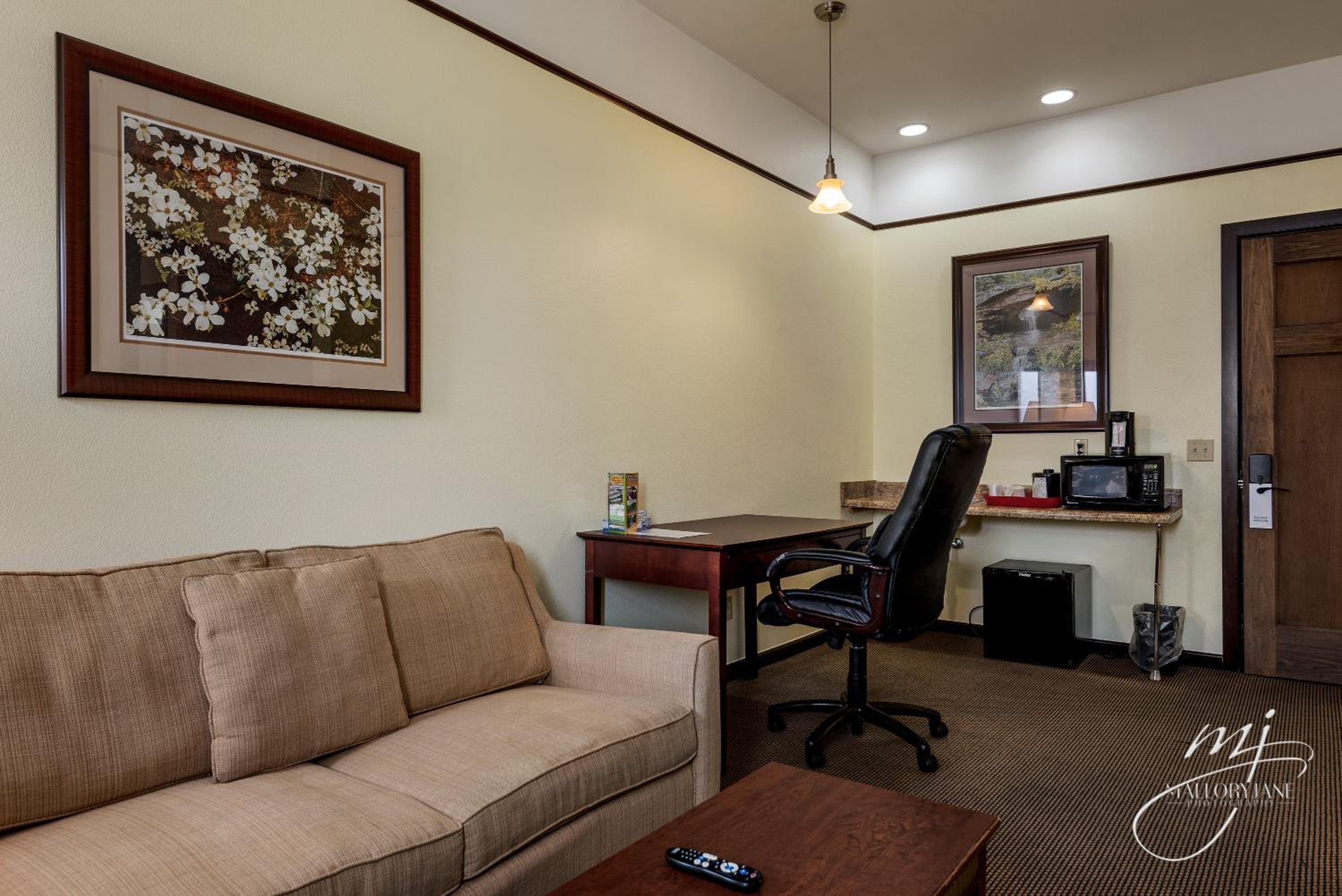 Harrison Vacations - Hotel Seville - Property Image 2