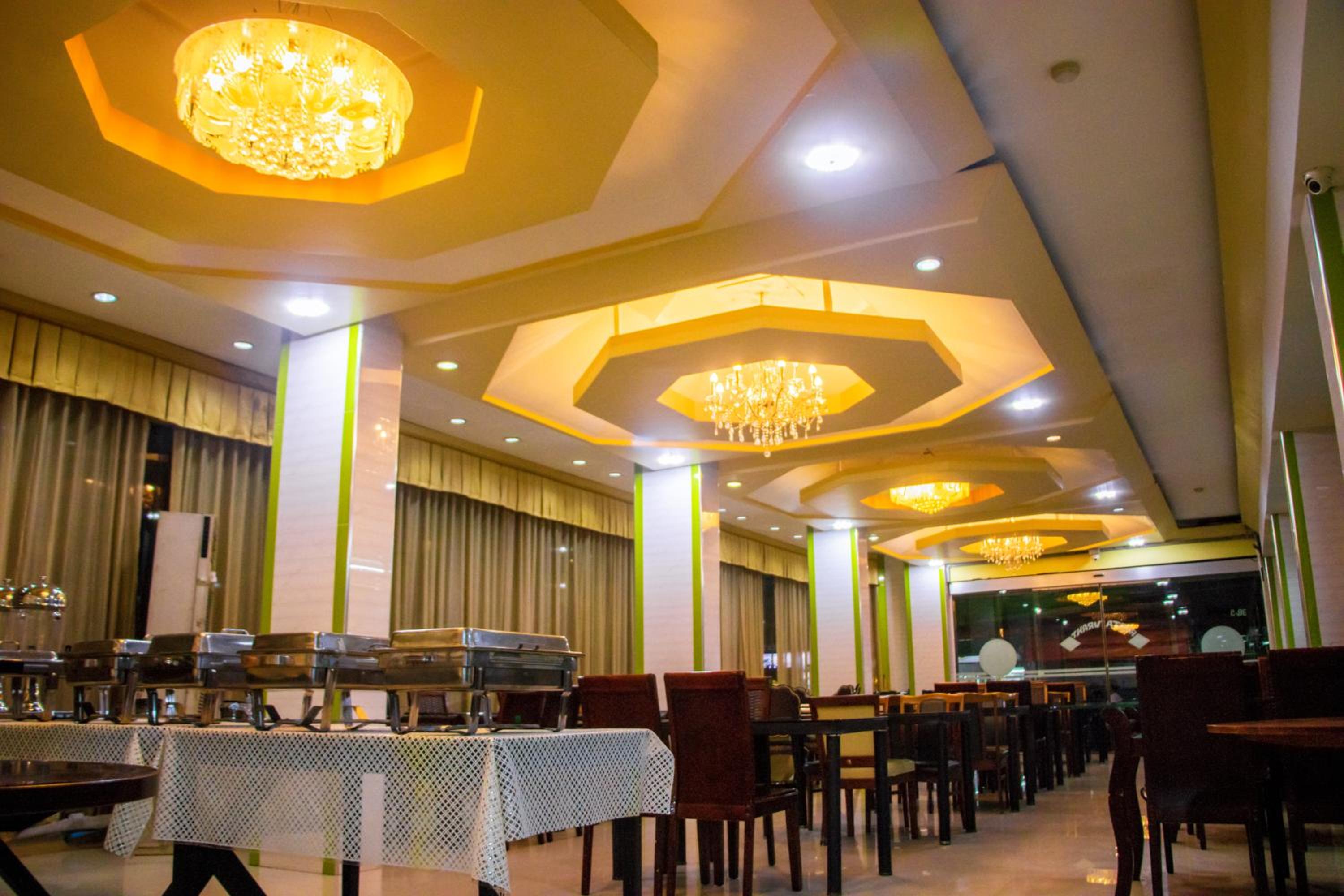Visiting Card Hotel & Resort