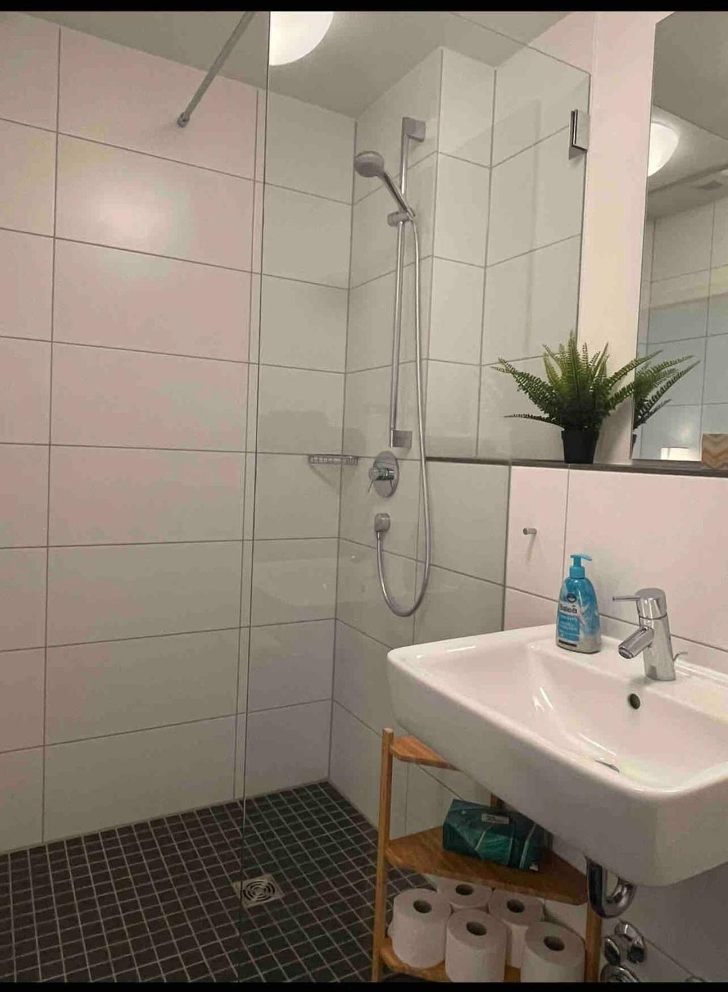 Ferienwohnung Emperors Baths - Cozy Modern Studio Apartments
