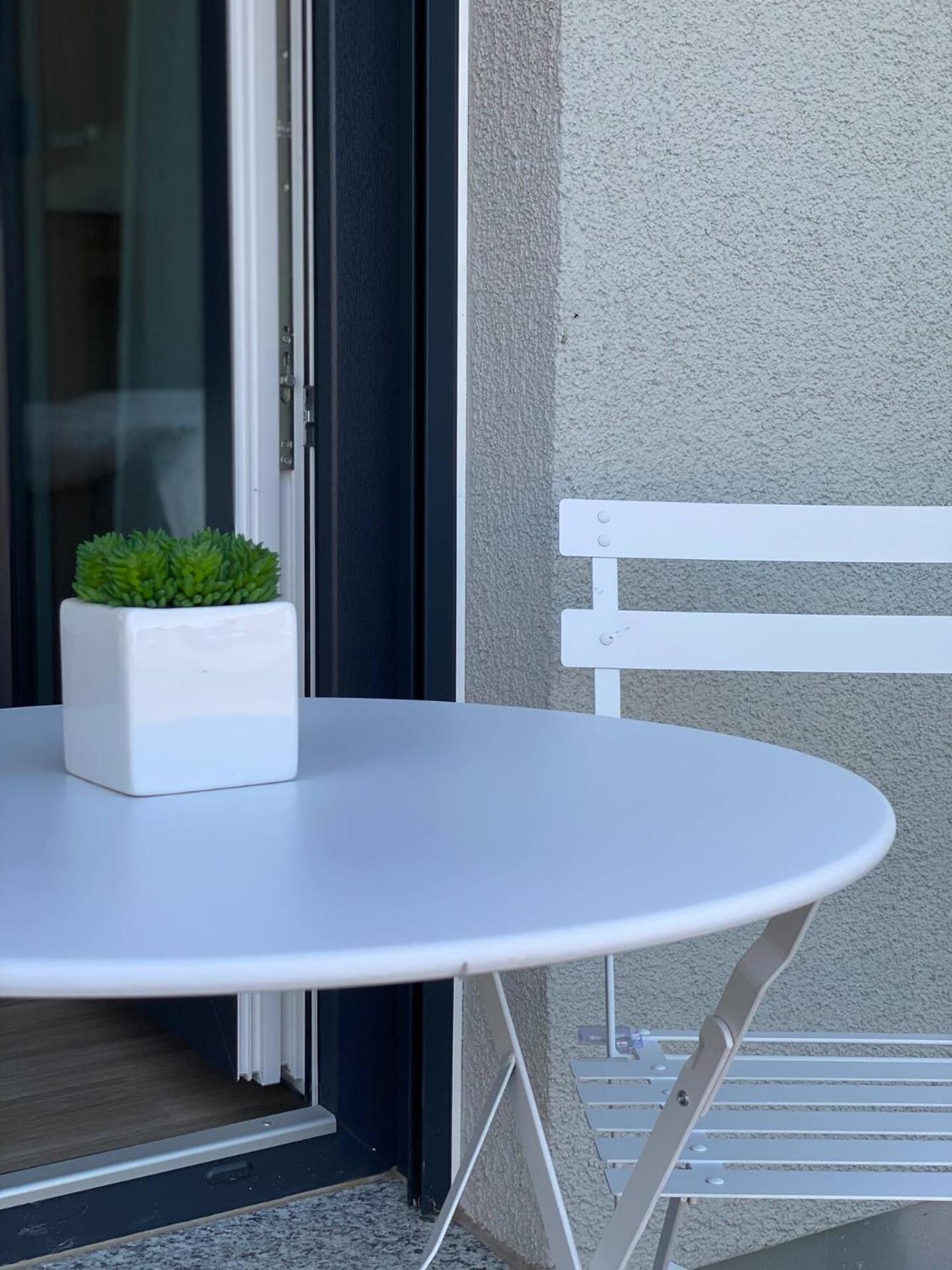 Ferienwohnung Emperors Baths - Cozy Modern Studio Apartments