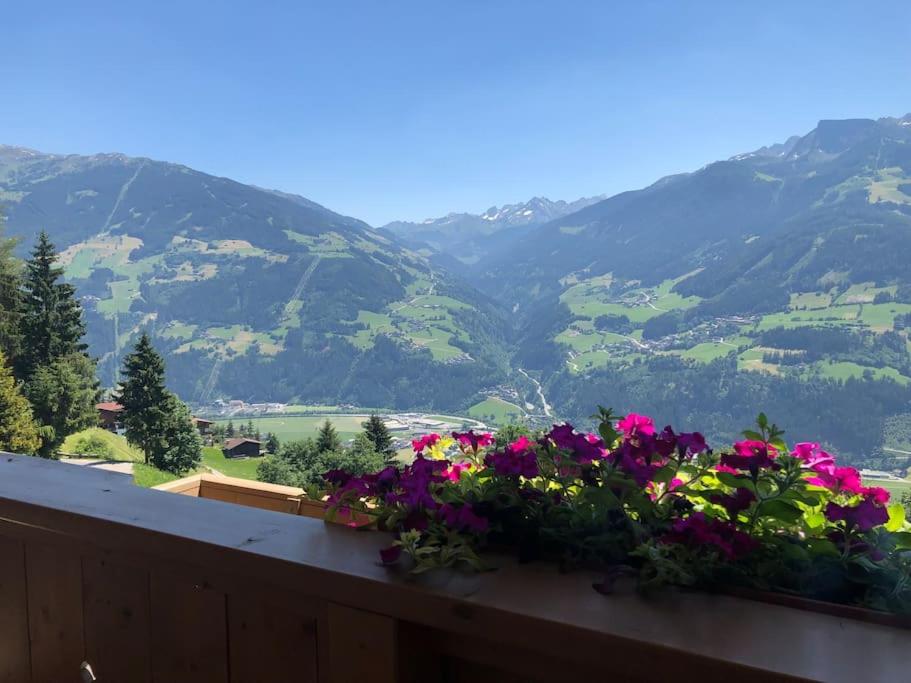 Ferienhaus Zillertal Panorama Blick Balkon Sauna