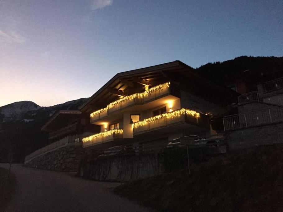 Ferienhaus Zillertal Panorama Blick Balkon Sauna