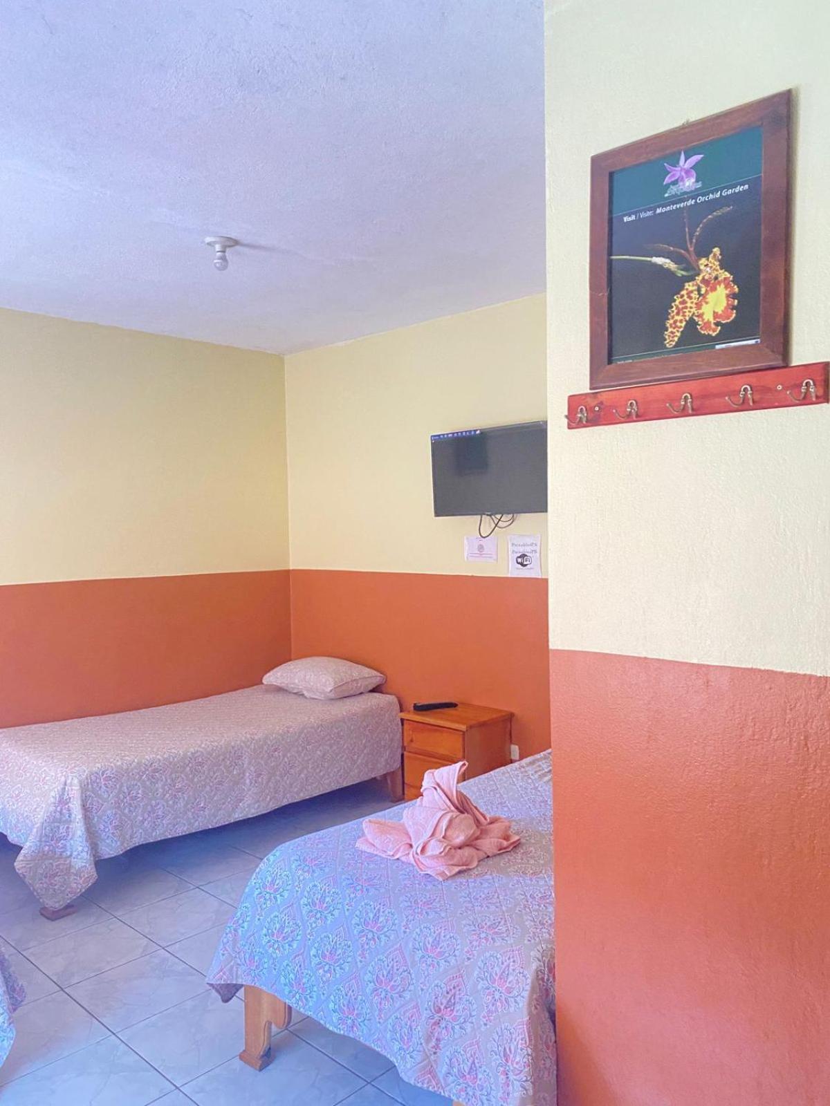 Hotel La Puesta Del Sol B&B