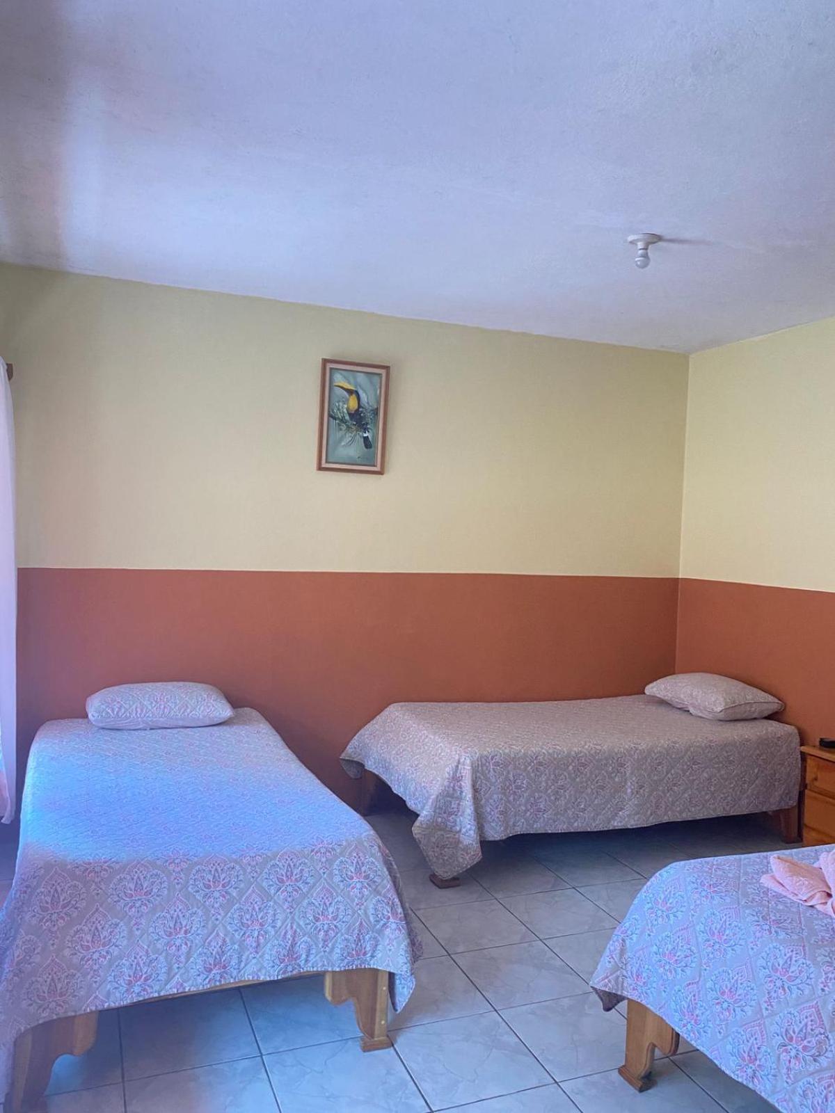 Hotel La Puesta Del Sol B&B