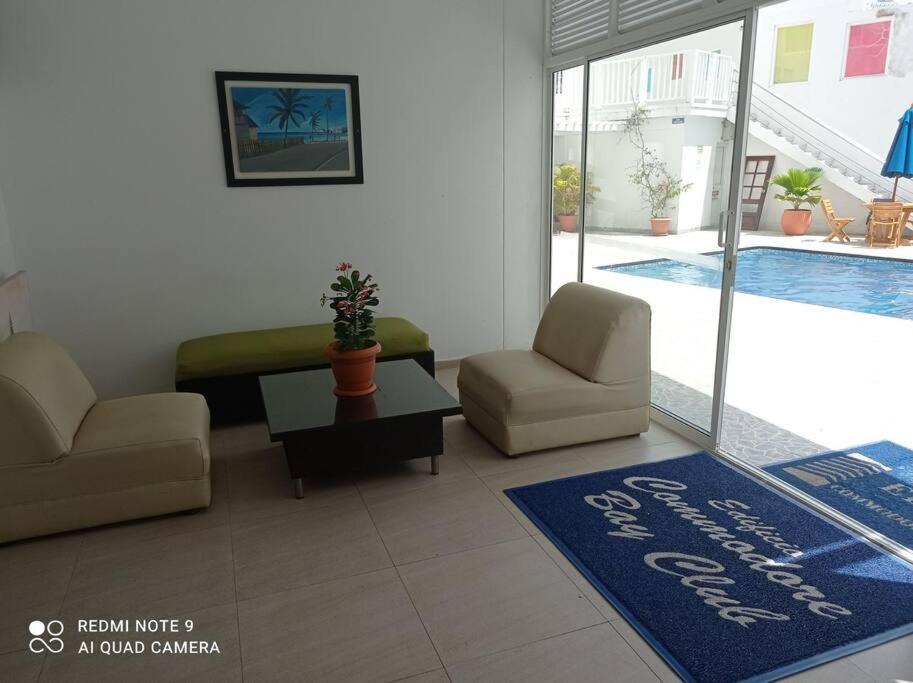 Lindo apartamento en el mejor sector de la isla. piscina, bbq, playa a 30 metros