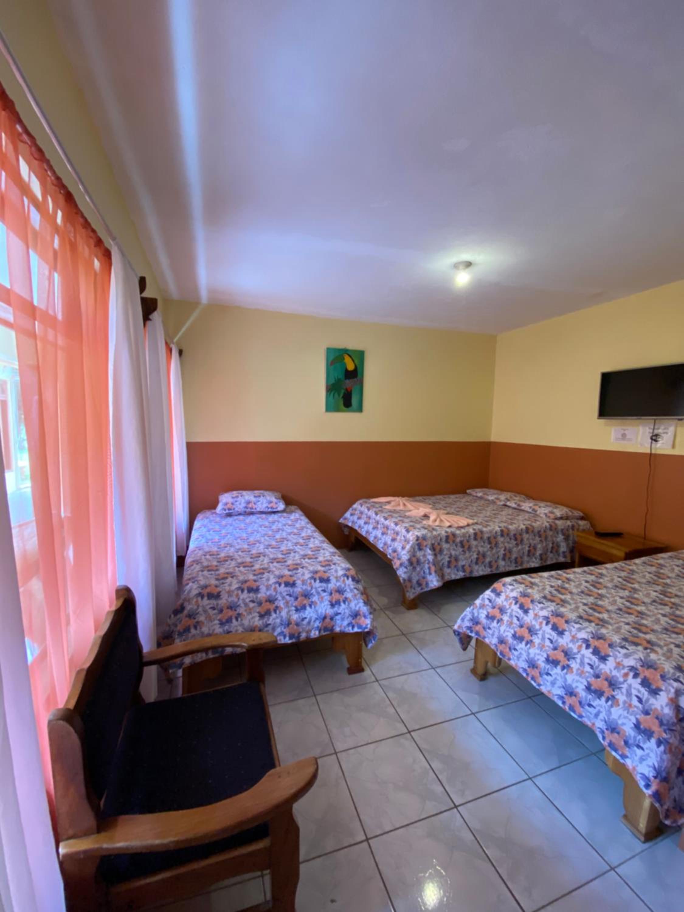Hotel La Puesta Del Sol B&B