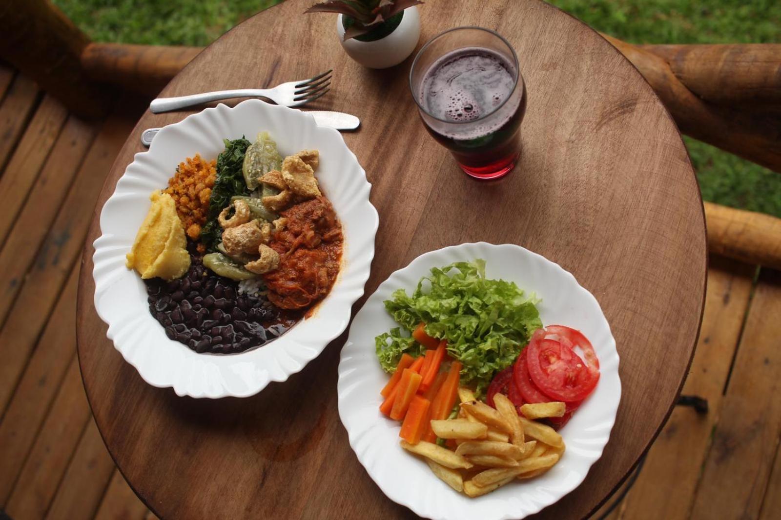 Pousada, Camping e Restaurante do Sô Ito