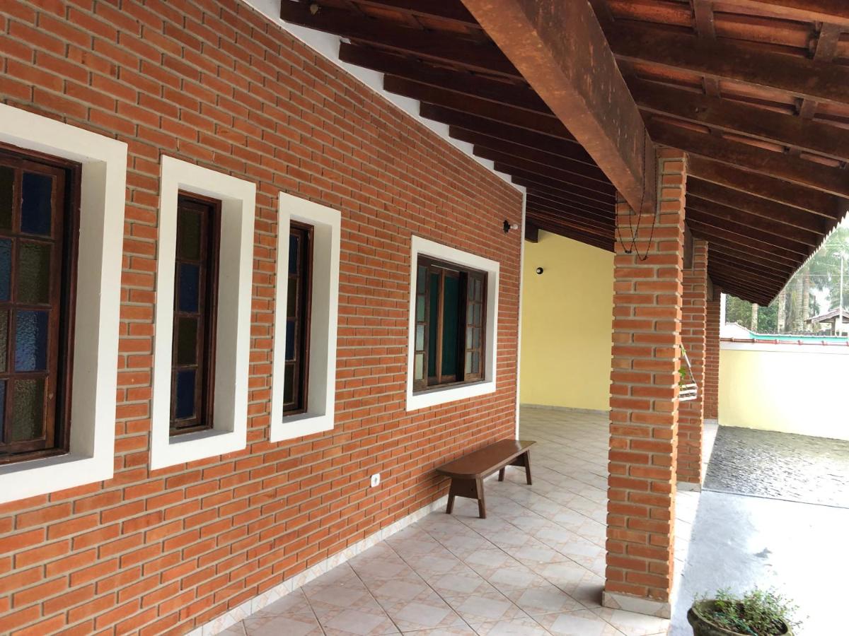 Sobrado 4 dorm Cond. Fechado Praia da Mococa Caraguatatuba
