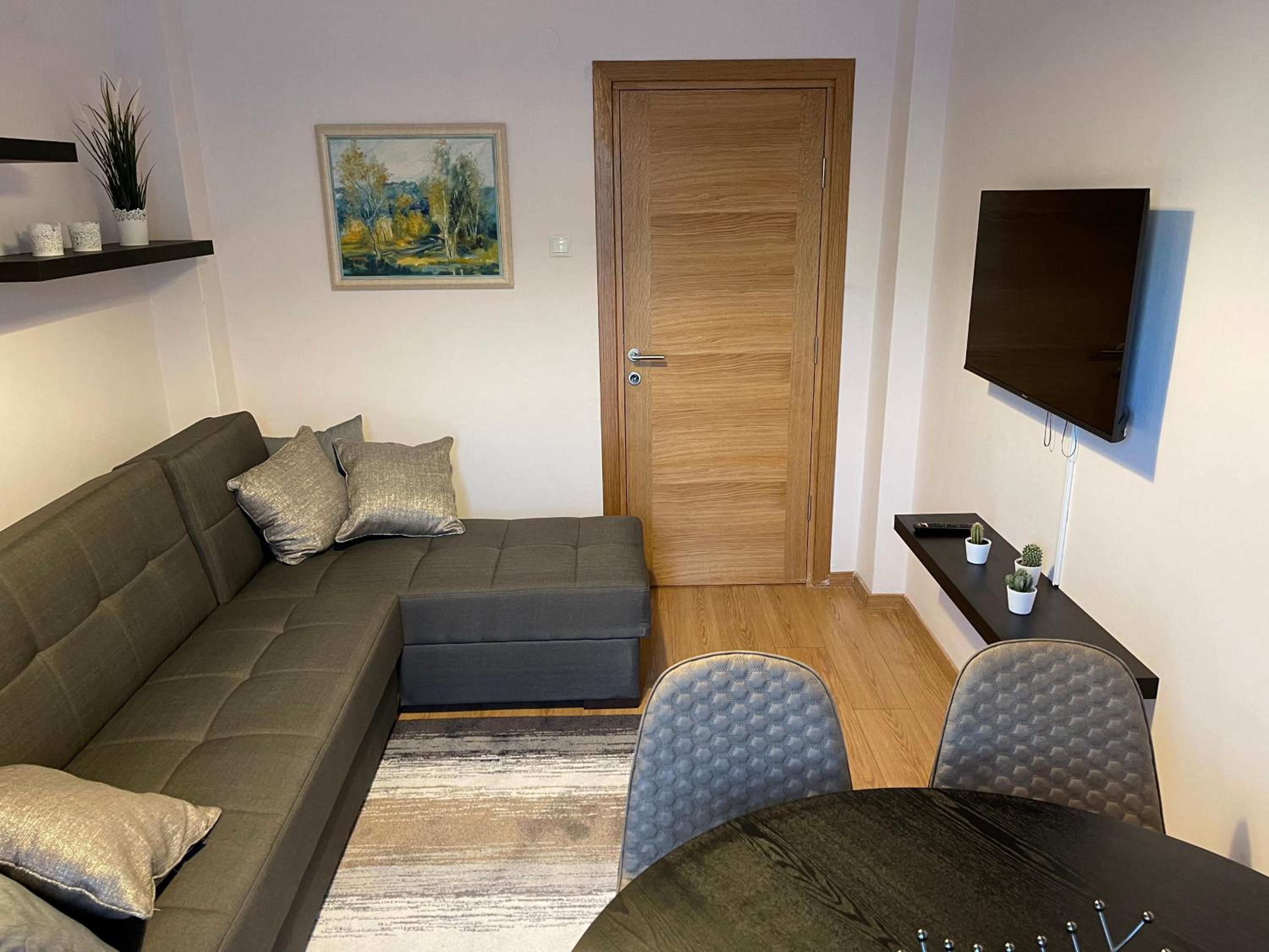 Thessaloniki Vacations - Luxury furnished apartment, near the center Gallery 55 - Property Image 9