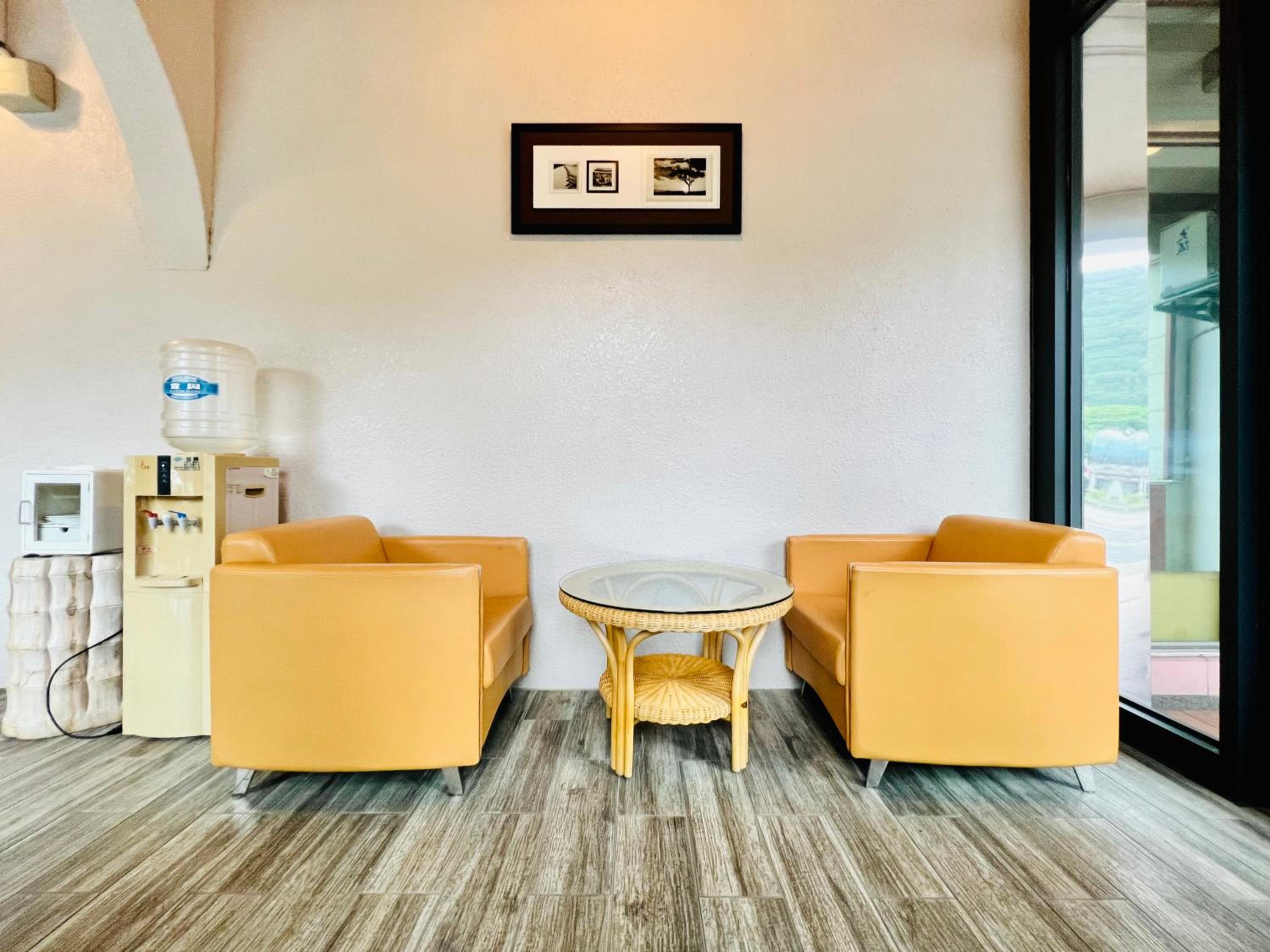 Shinyes Motel