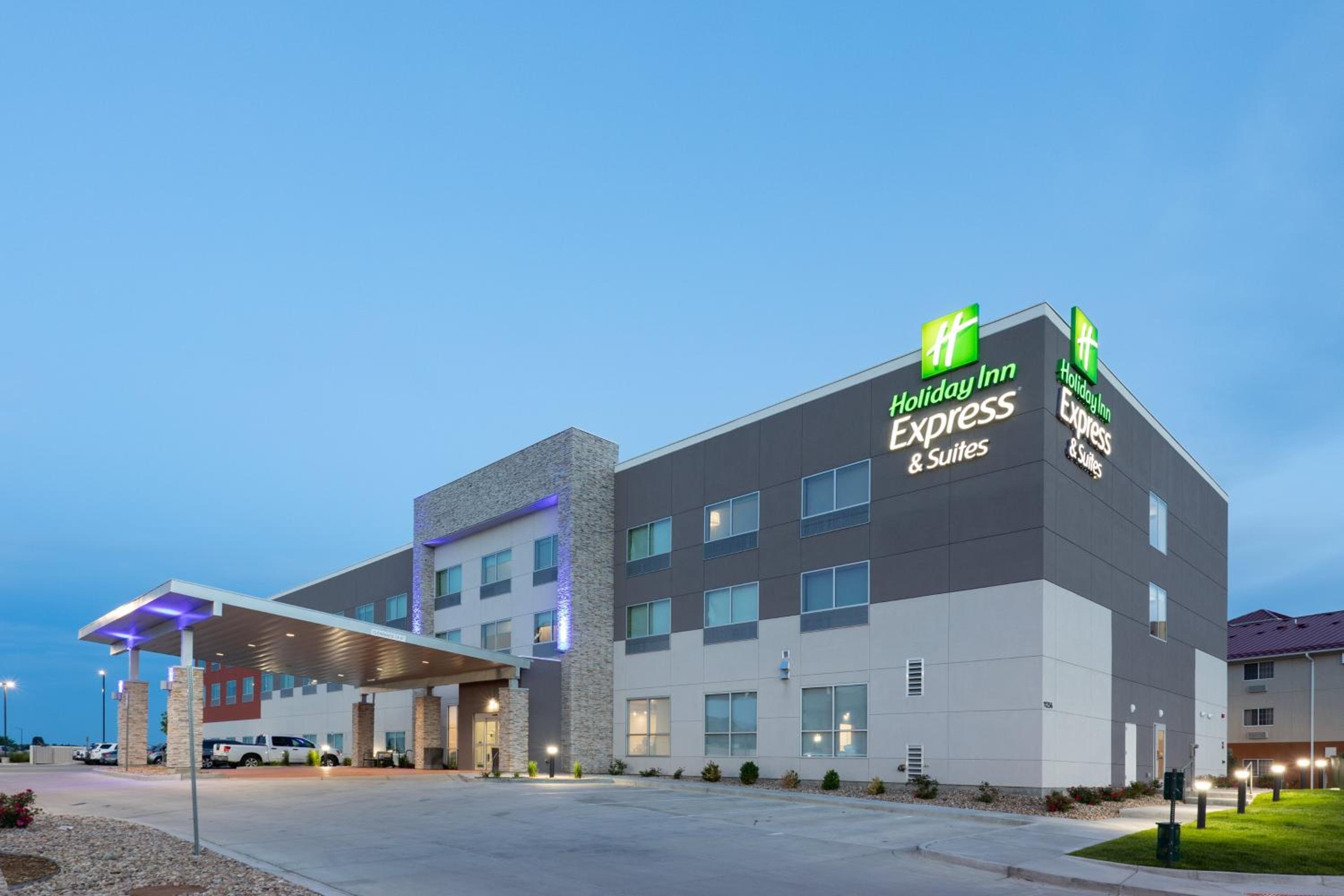 Hotel Holiday Inn Express & Suites Firestone - Longmont By Ihg