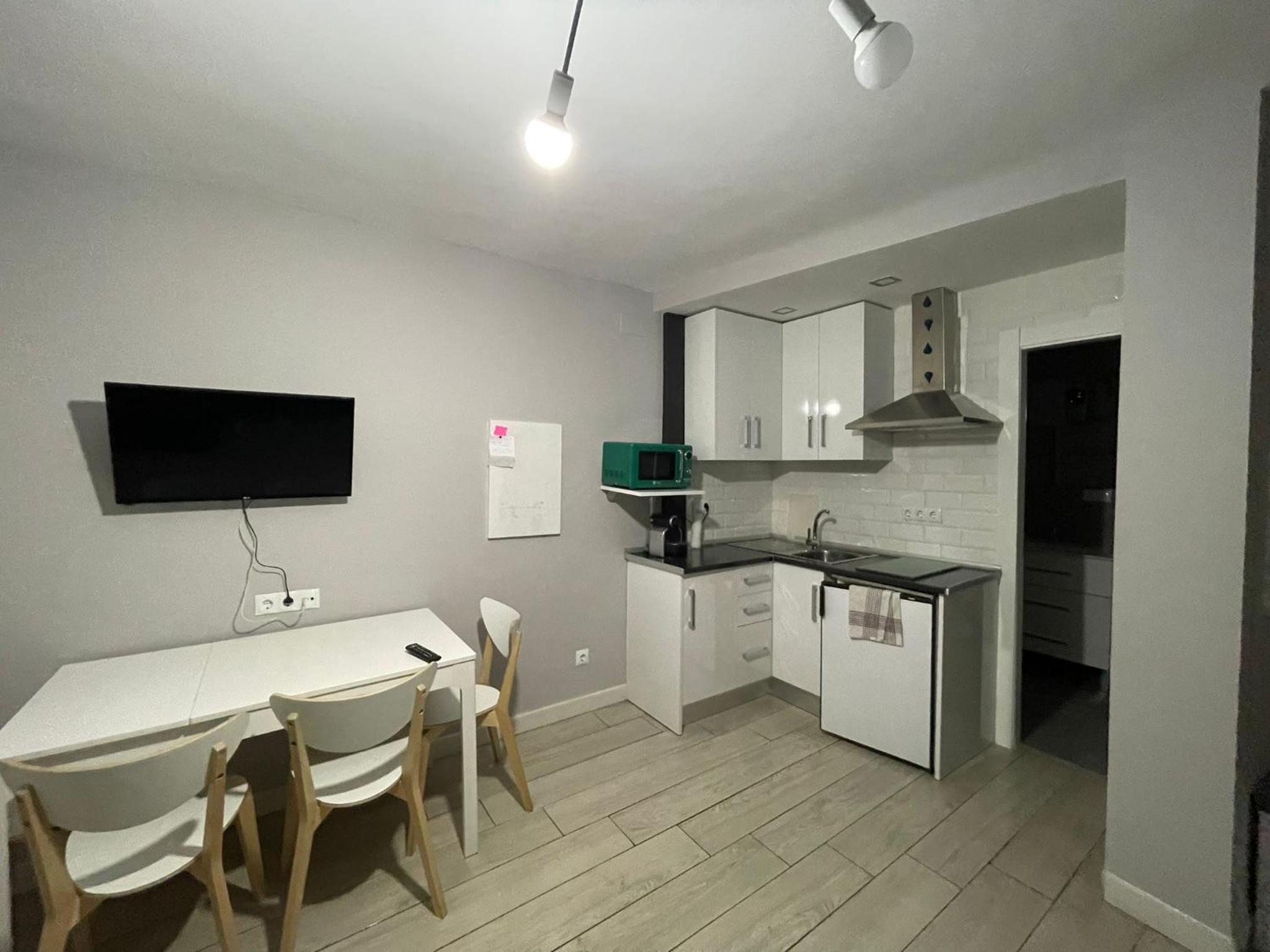 Precioso Apartamento en la plaza photo 3