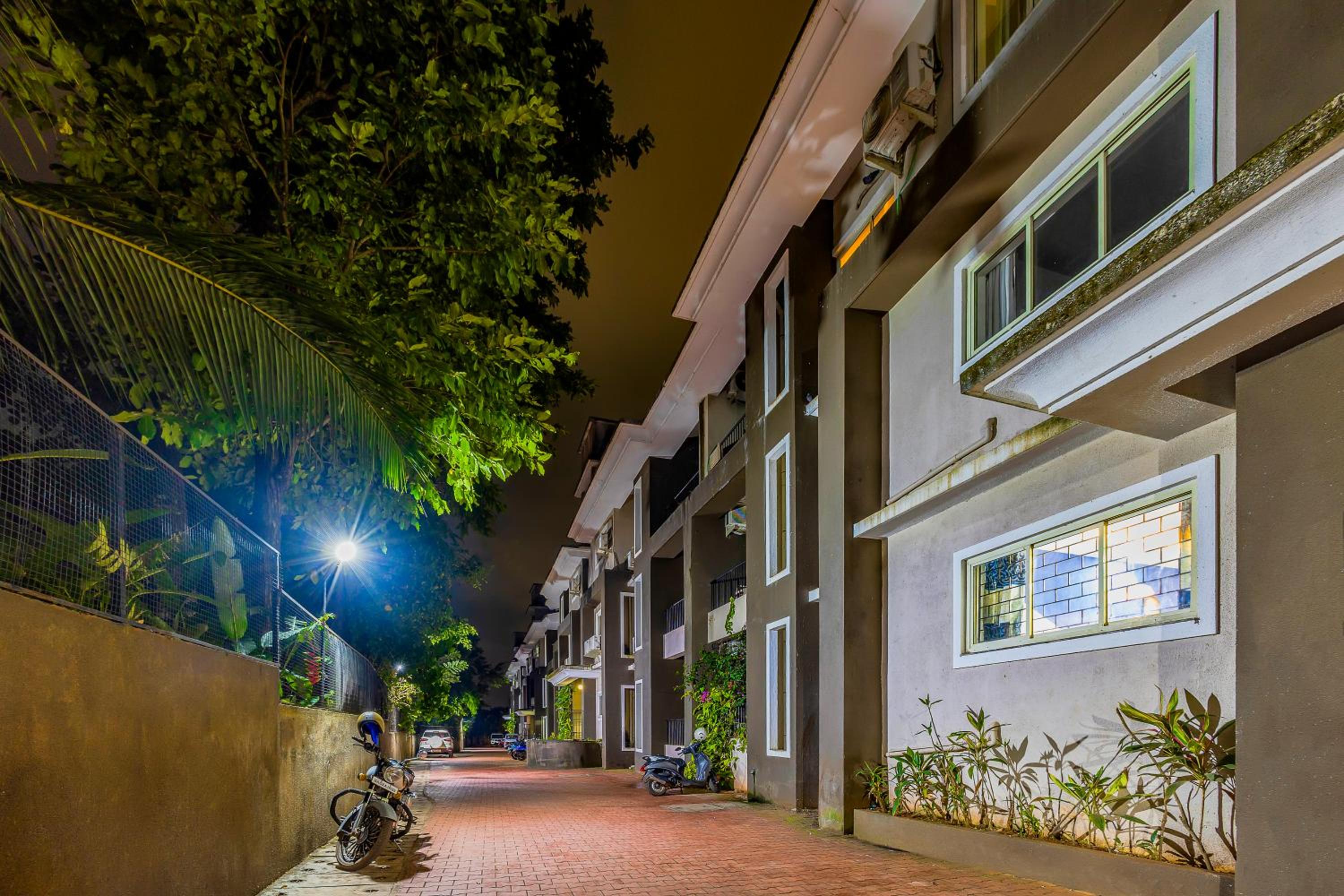 4bhk Stunning Apartment with Pool 2bhkX2 view 5