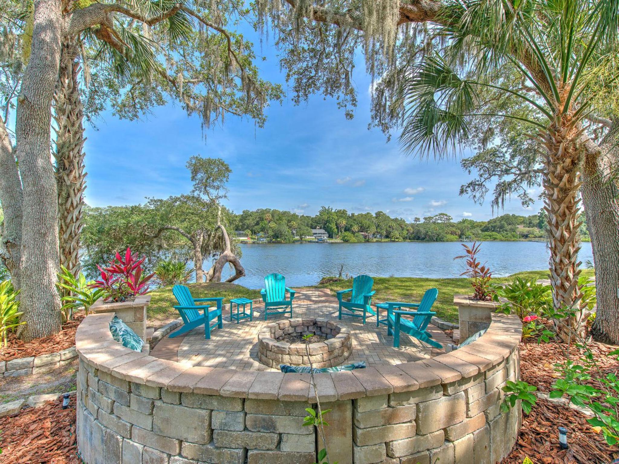 Riverbend Retreat Fla