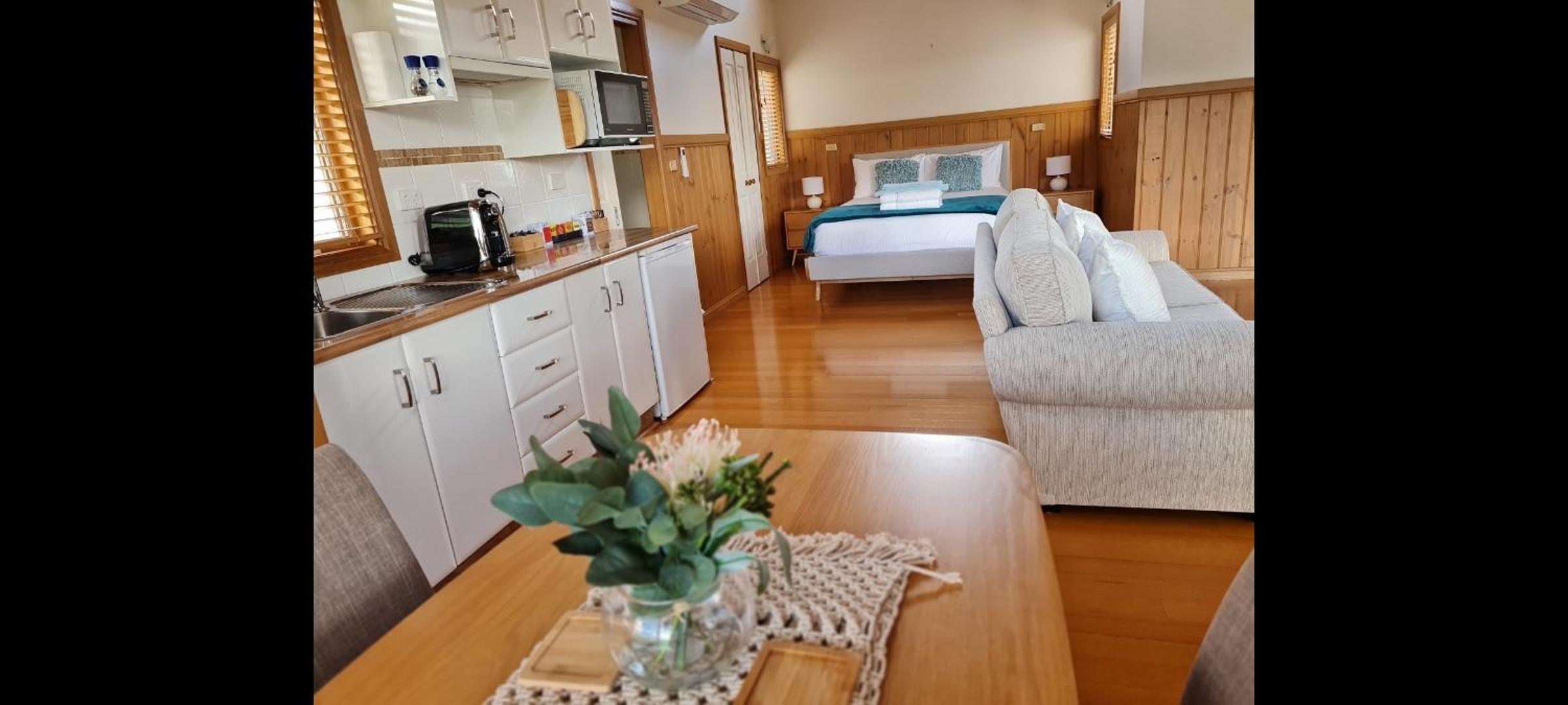 Maple Ridge Cottages