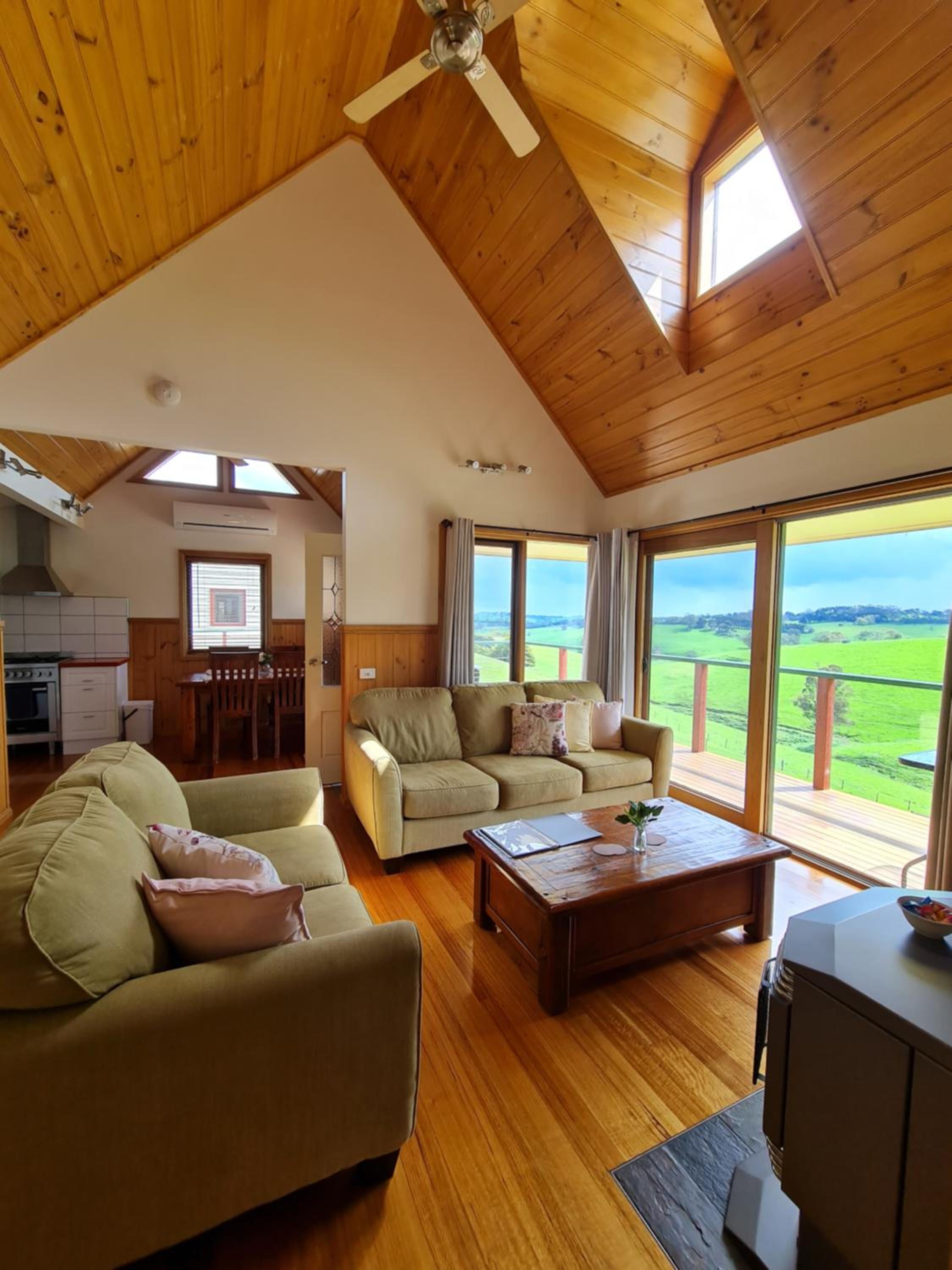Maple Ridge Cottages