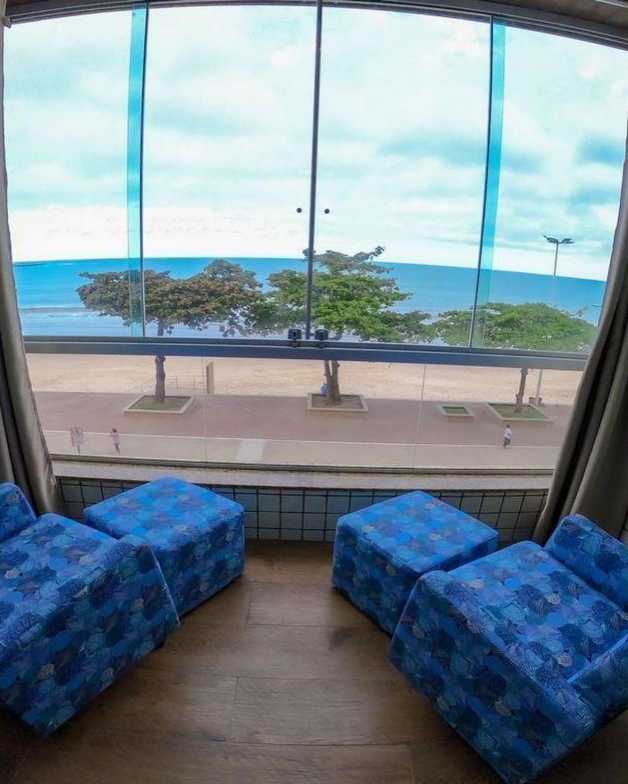 Apartamento de frente para o mar view 2