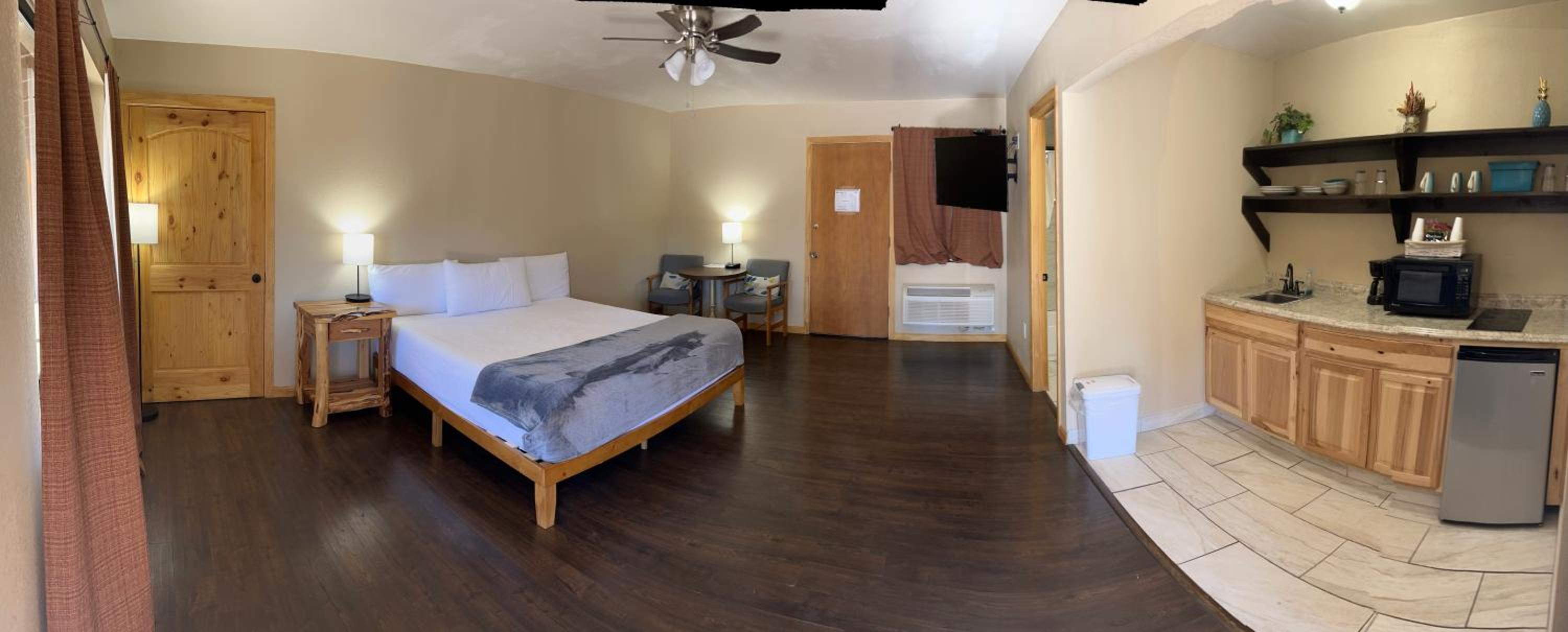 TimberLodge Inn
