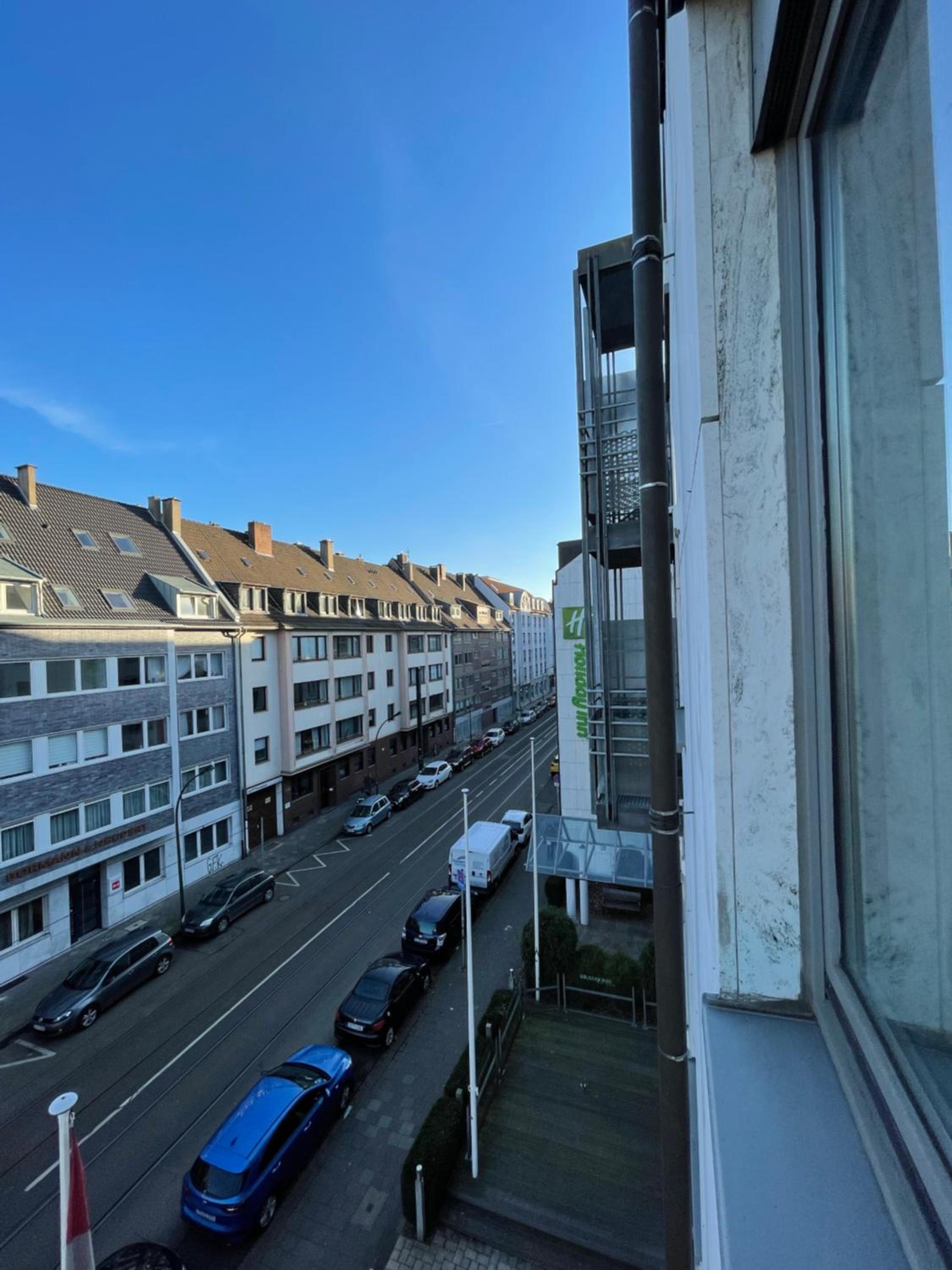 4* Boutique Zimmer am Düsseldorf Hafen + ÖPNV & TG
