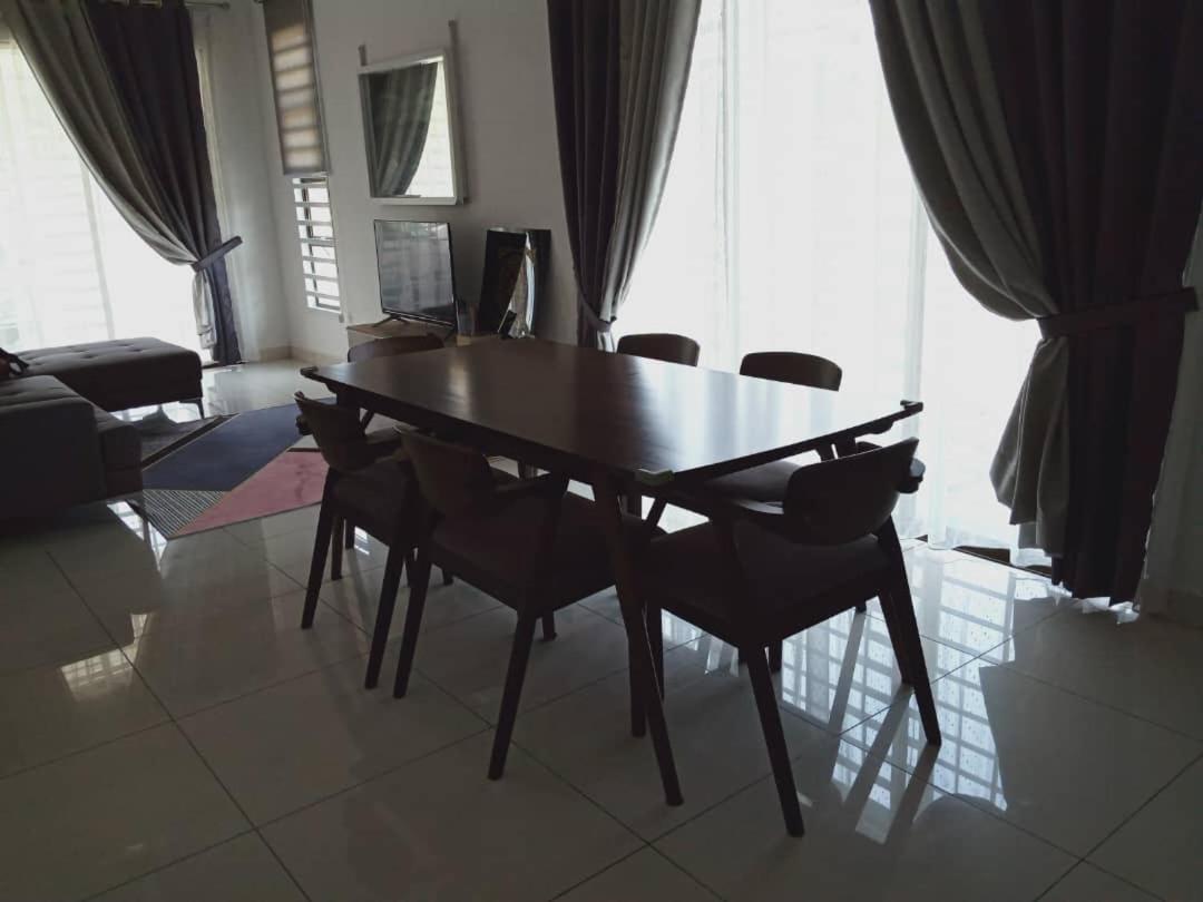 Baituljannah Homestay Batu Pahat photo 6
