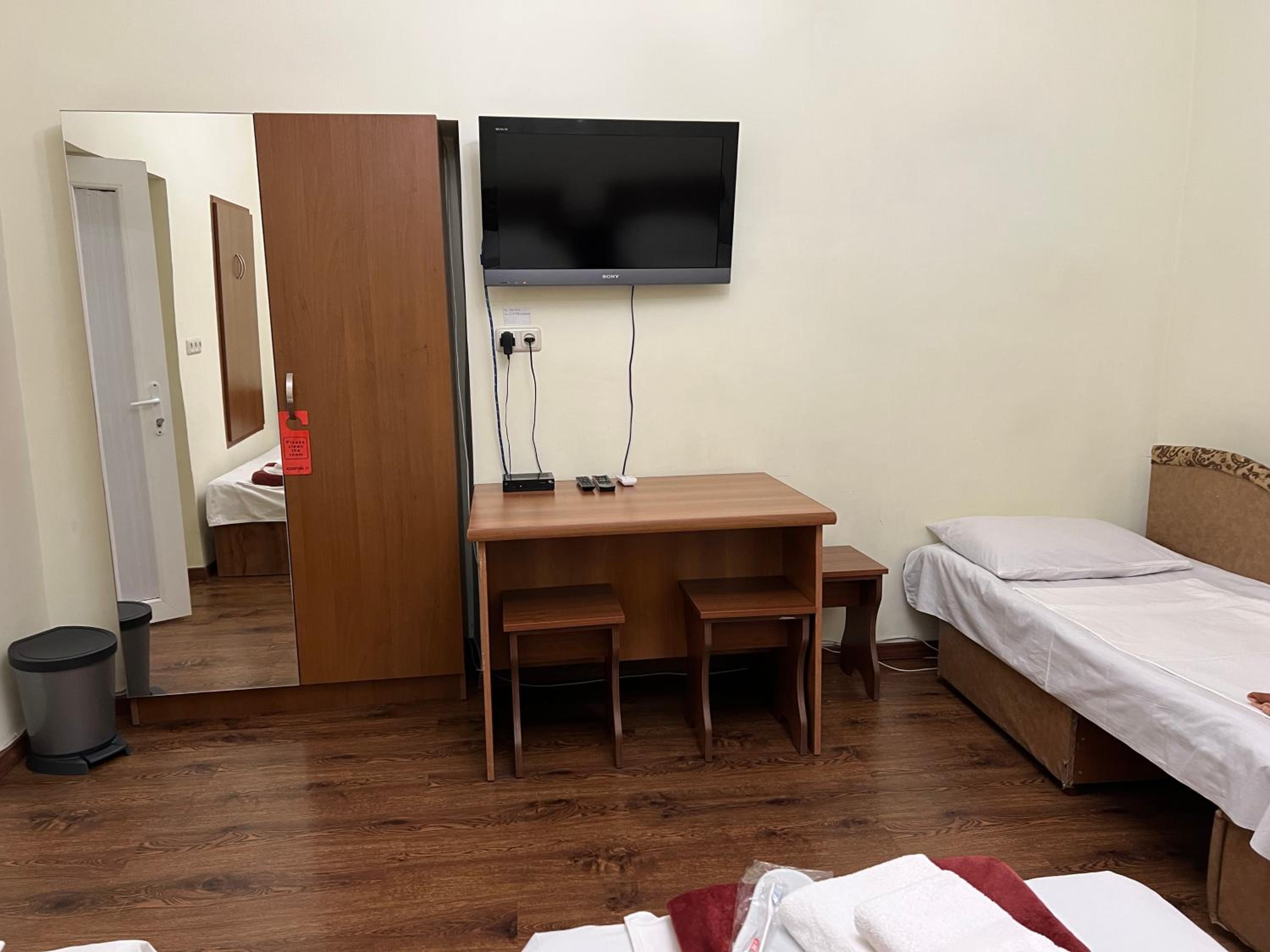 Adamyan 11 hotel
