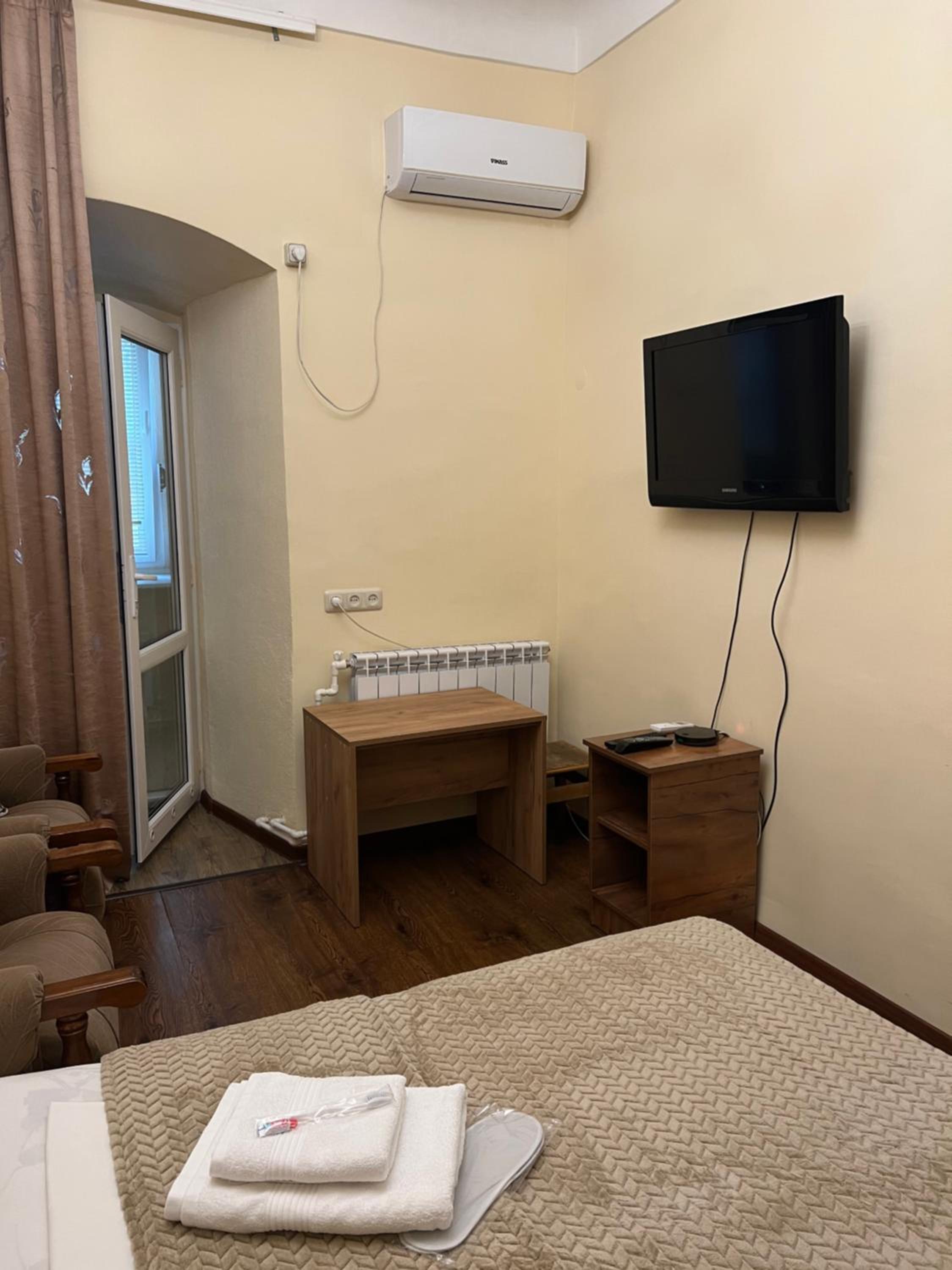 Adamyan 11 hotel