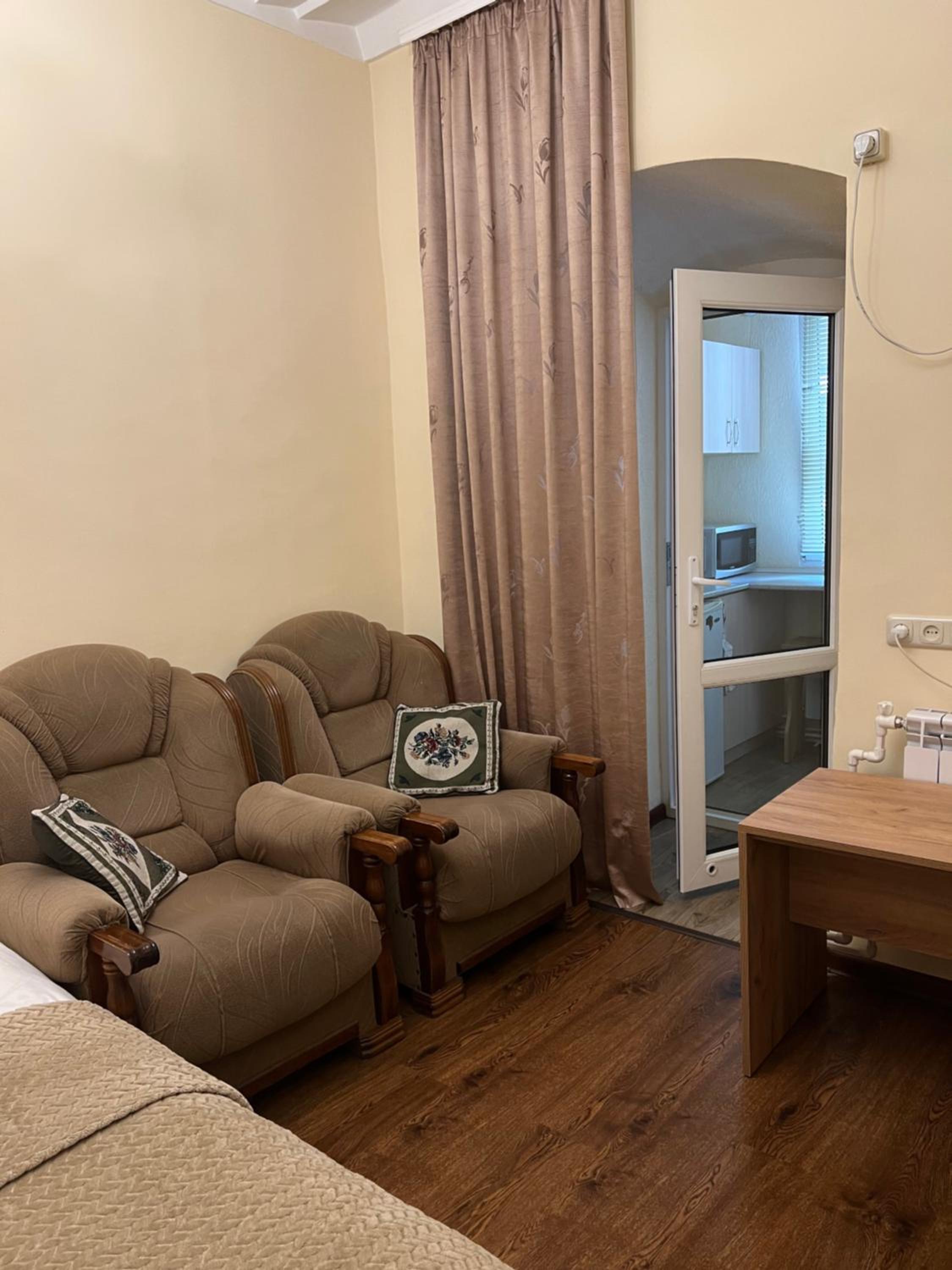 Adamyan 11 hotel