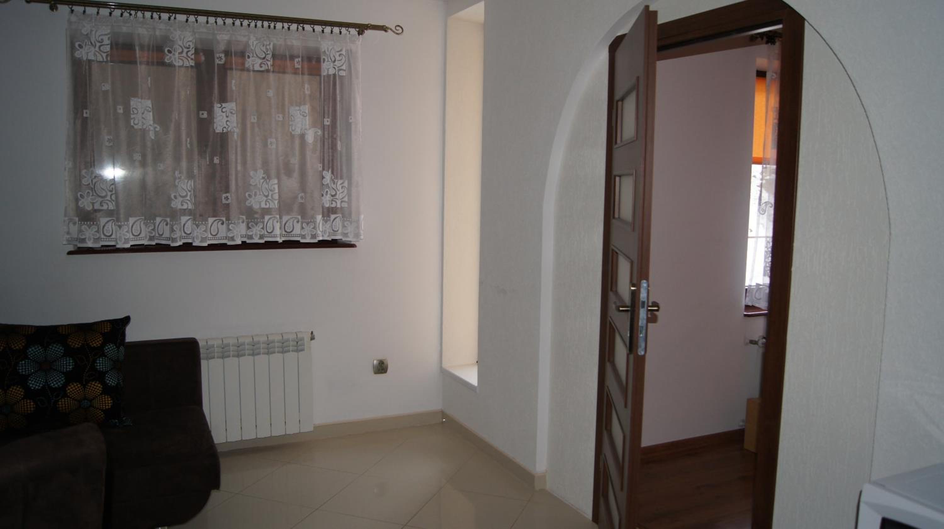 Photo 33