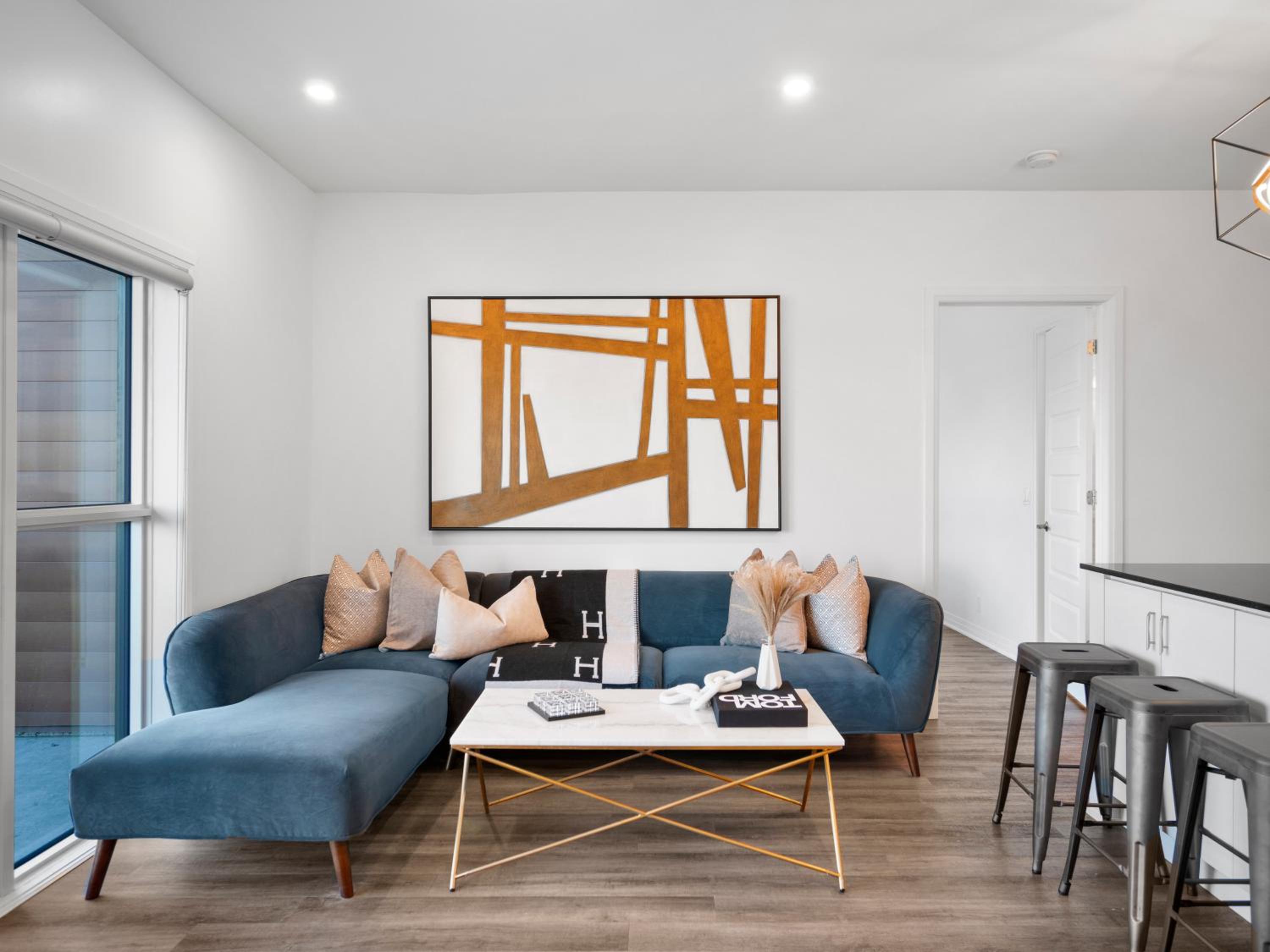 Stylish 3Br  Study Condo - Oakville - Property Image 26