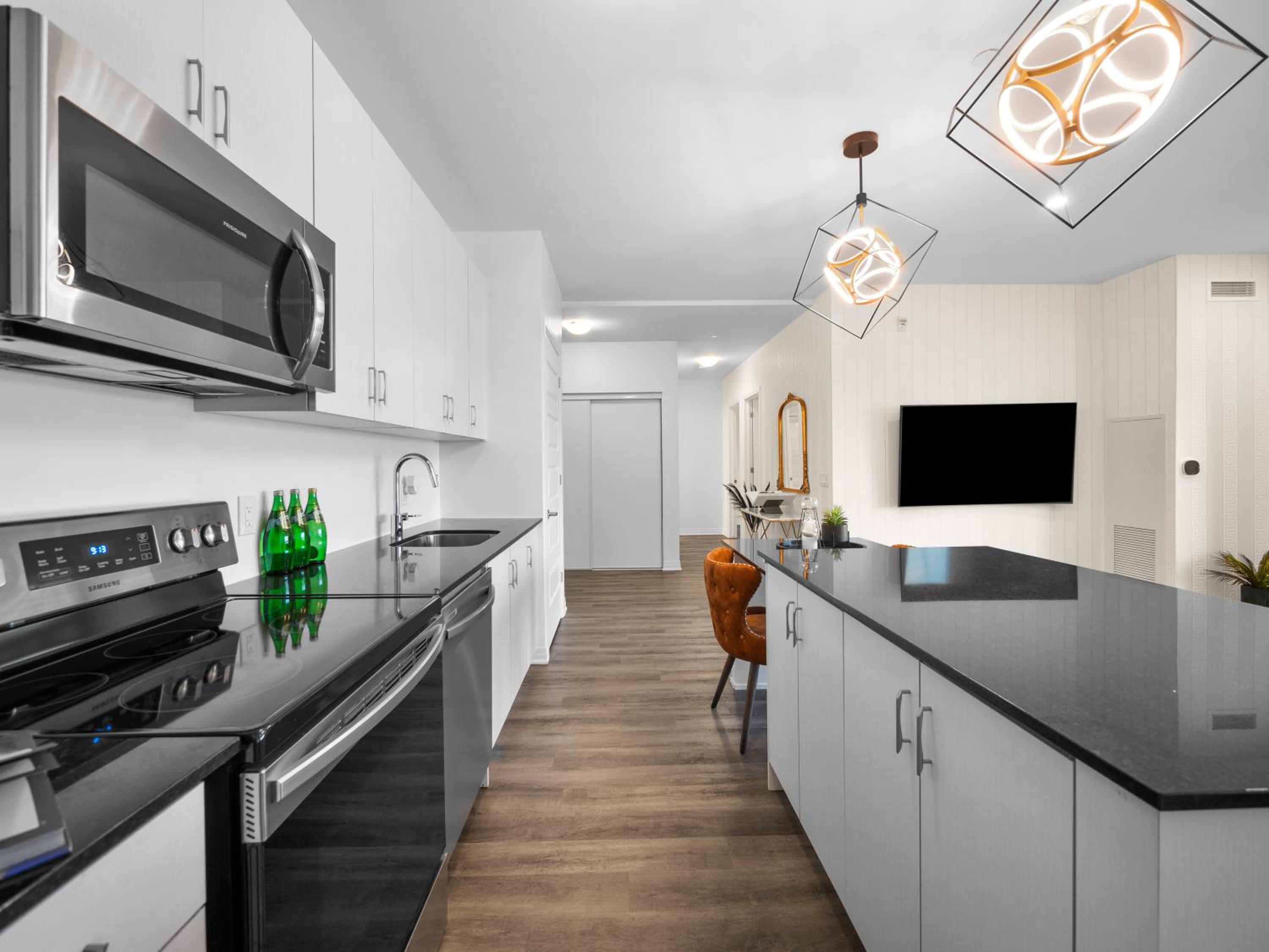 Stylish 3Br  Study Condo - Oakville - Property Image 27