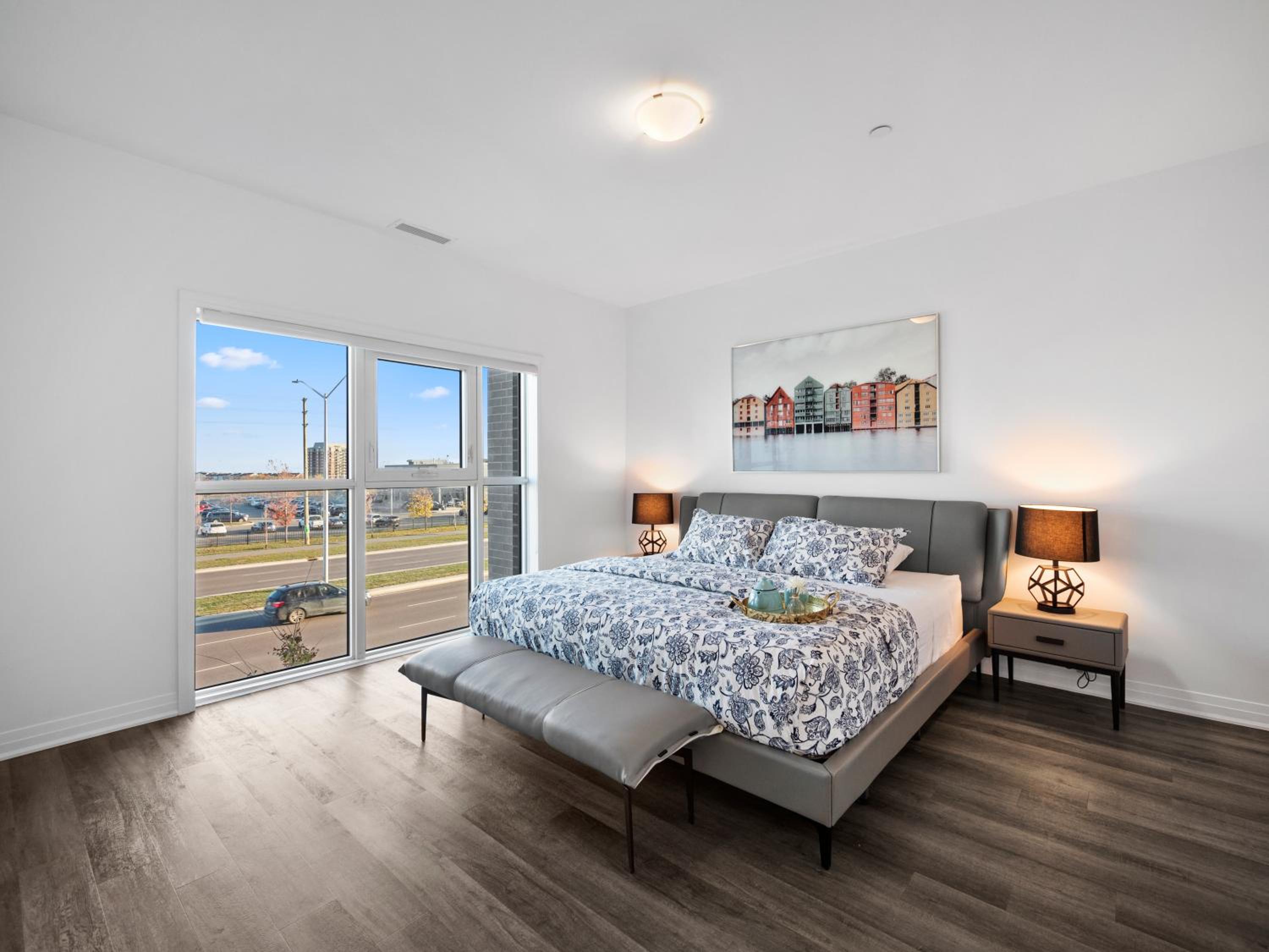 Stylish 3Br  Study Condo - Oakville - Property Image 21