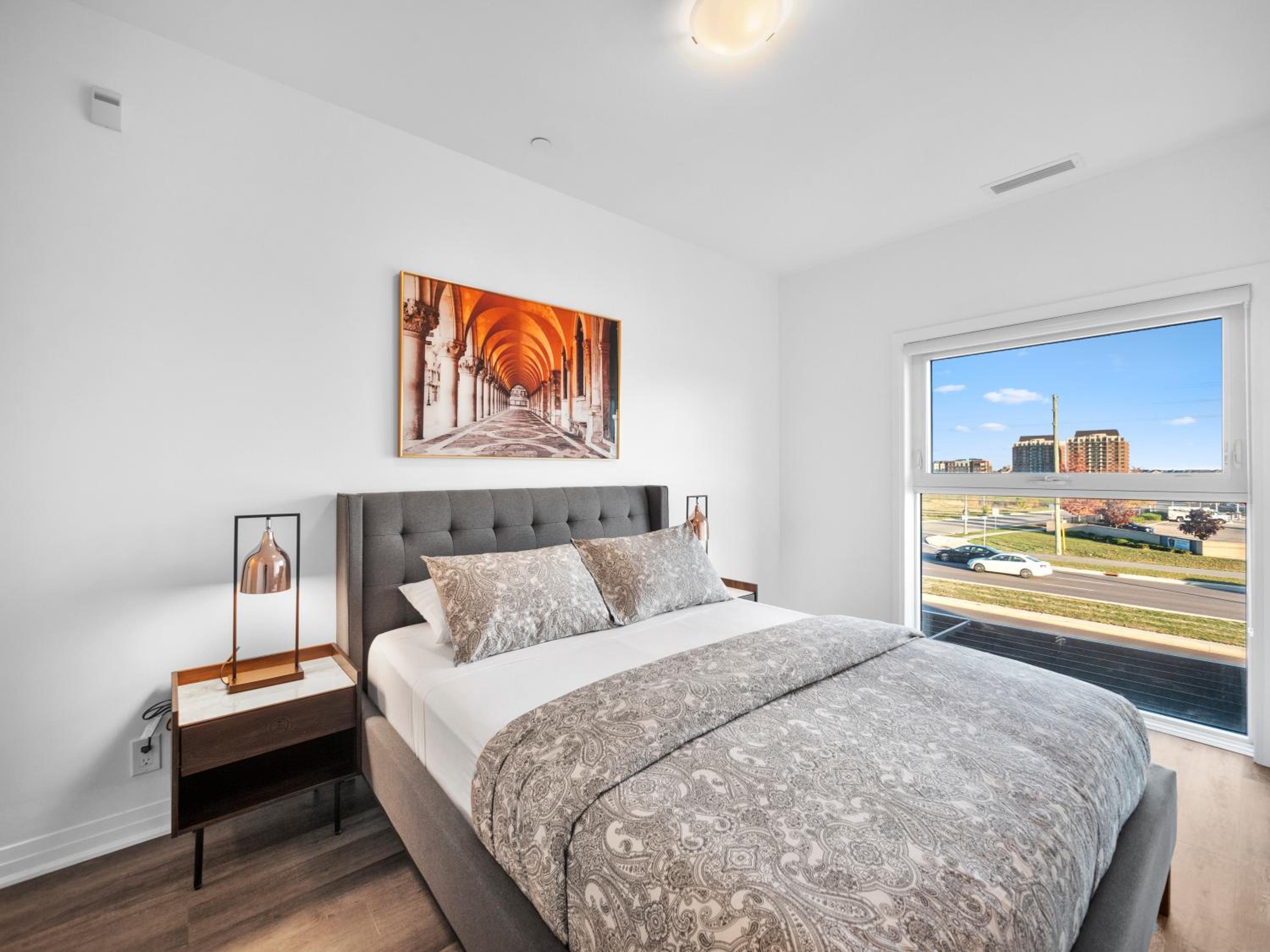 Stylish 3Br  Study Condo - Oakville - Property Image 15