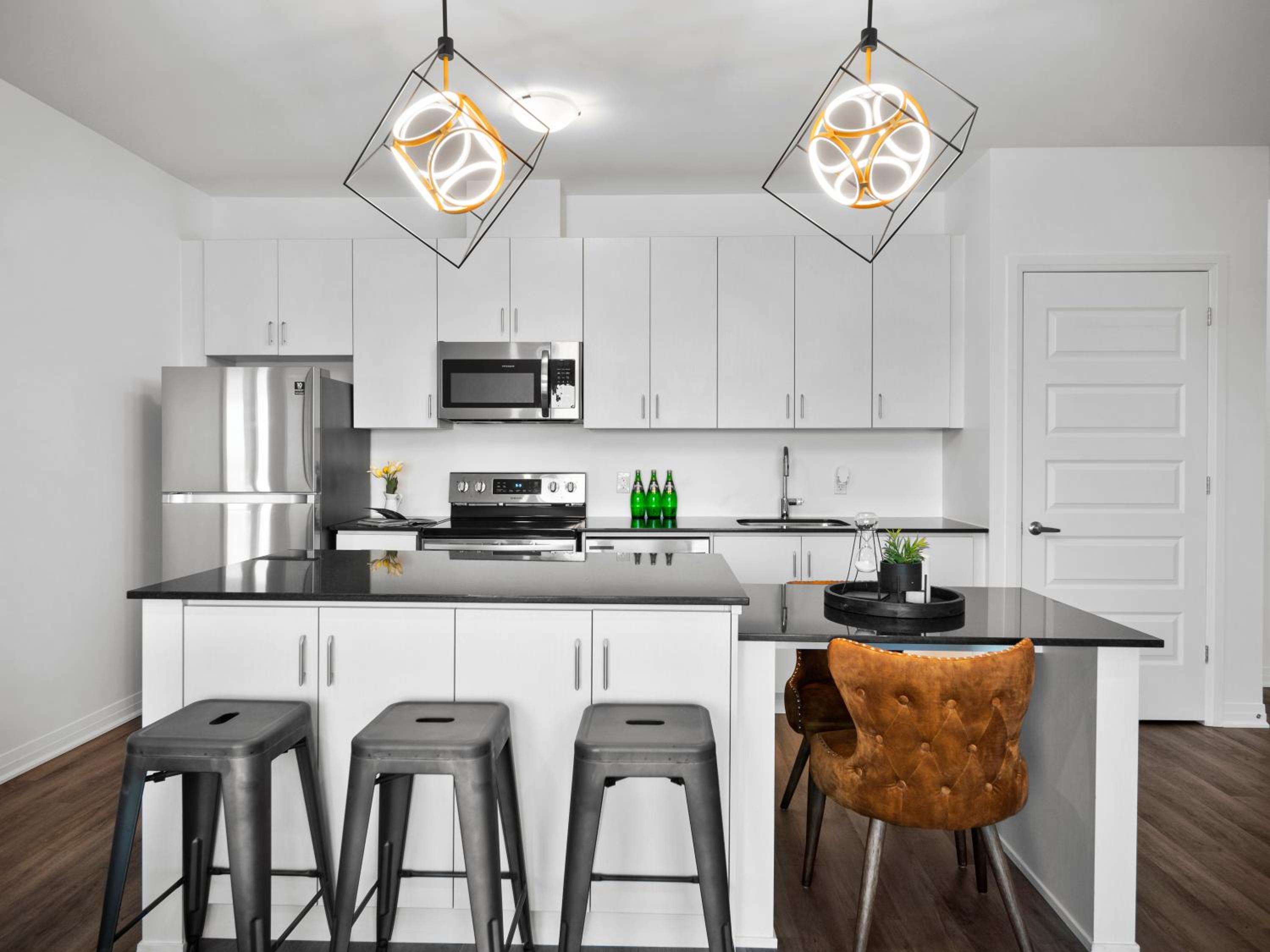 Stylish 3Br  Study Condo - Oakville - Property Image 16