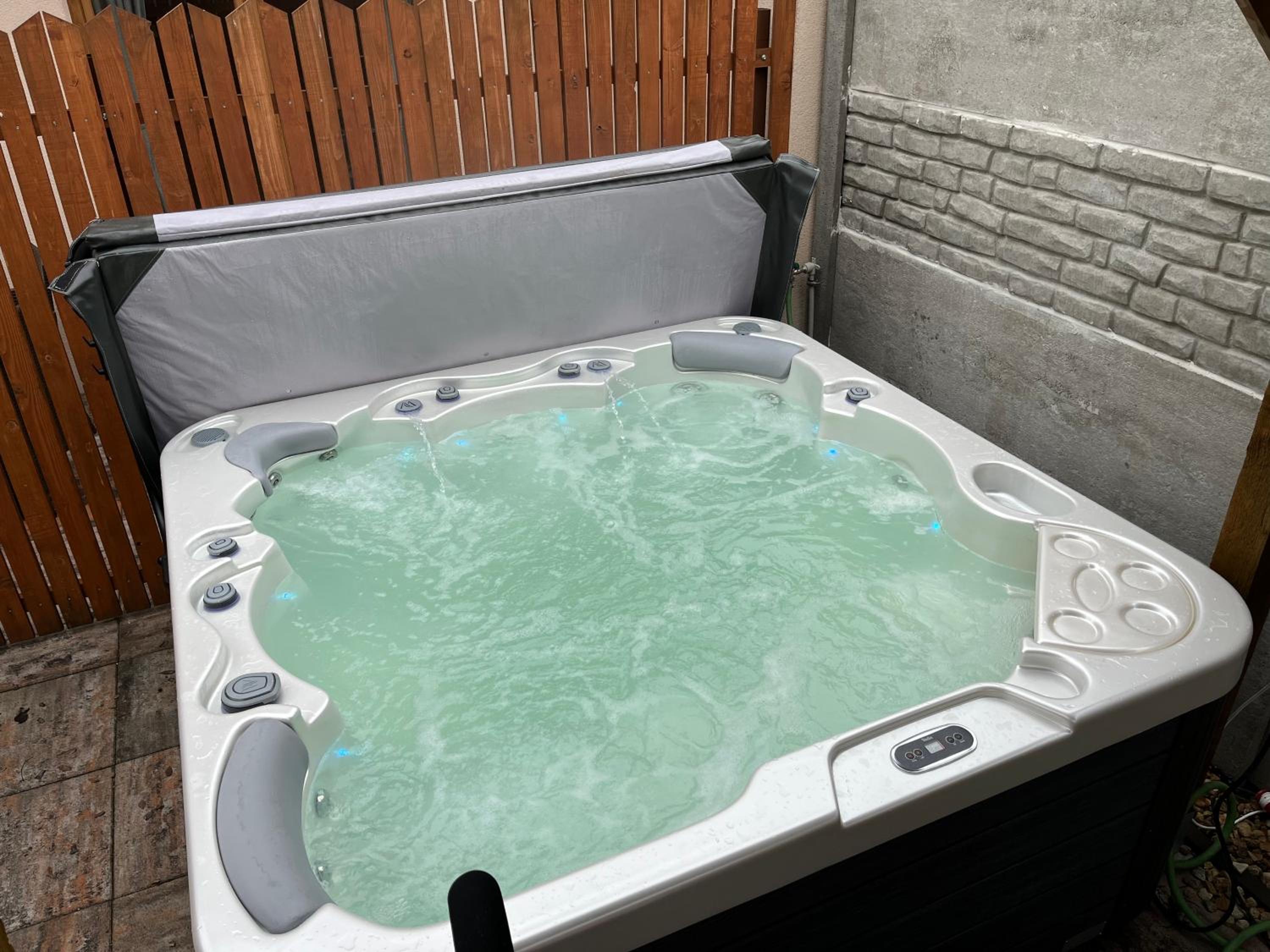 Sklep na Správném místě - degustace, ubytování a wellness view 2