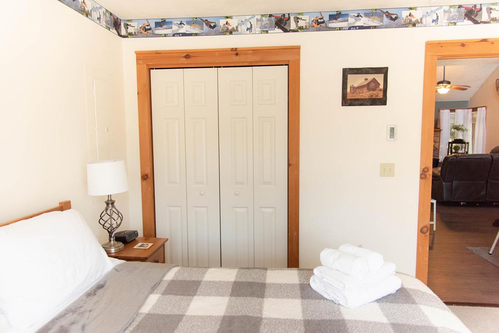 Camelback Private Home located behind Waterpark & Ski Lift view 5