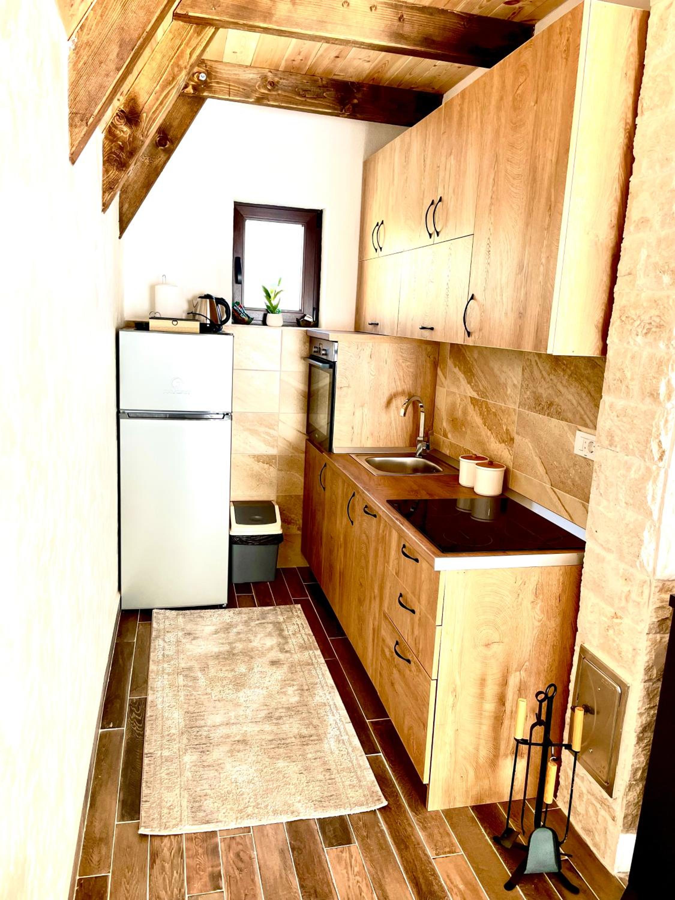 Photo 46