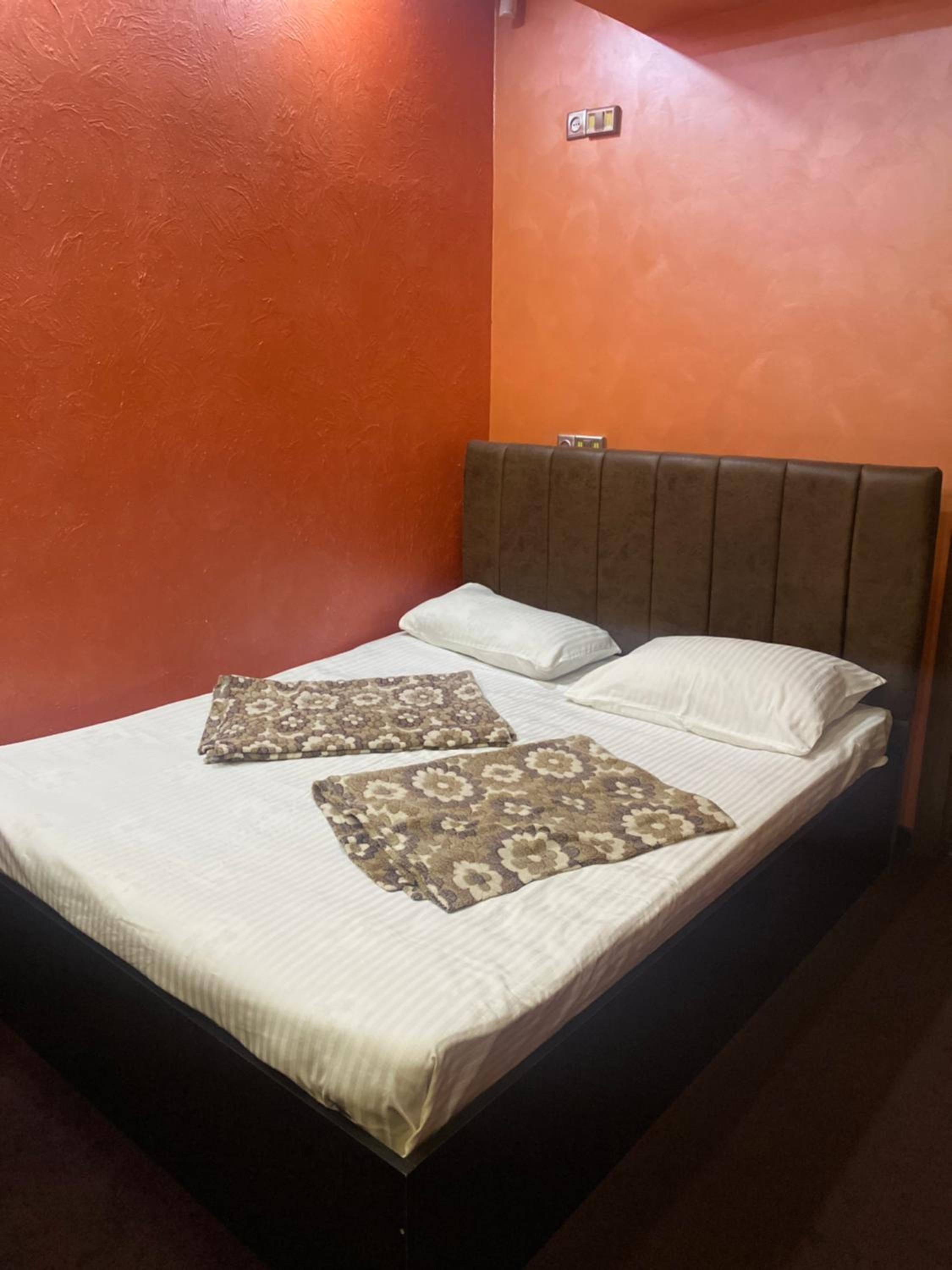 HOTEL N1