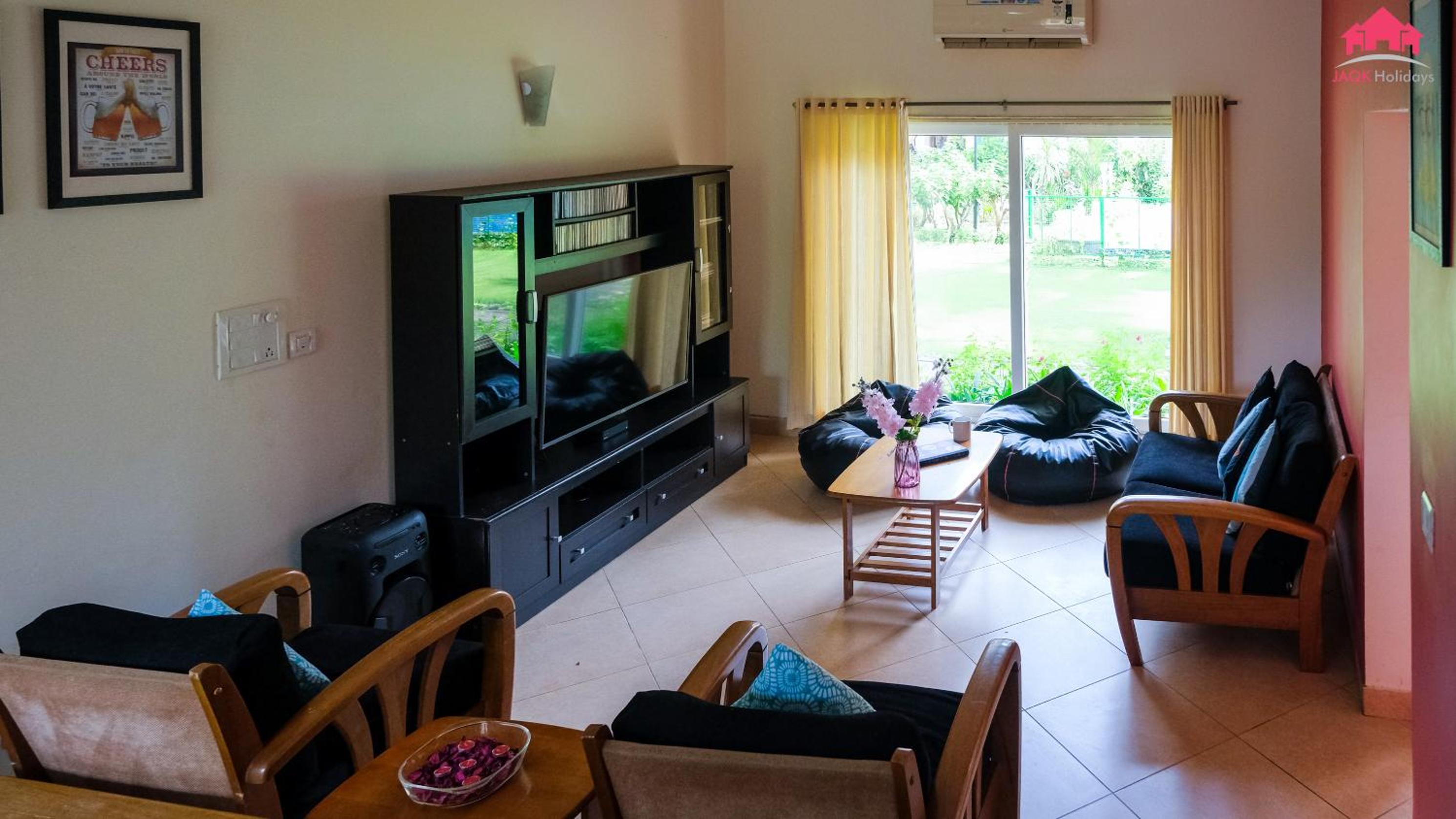 Royale Holiday Villa - 4BHK JAQK Holidays