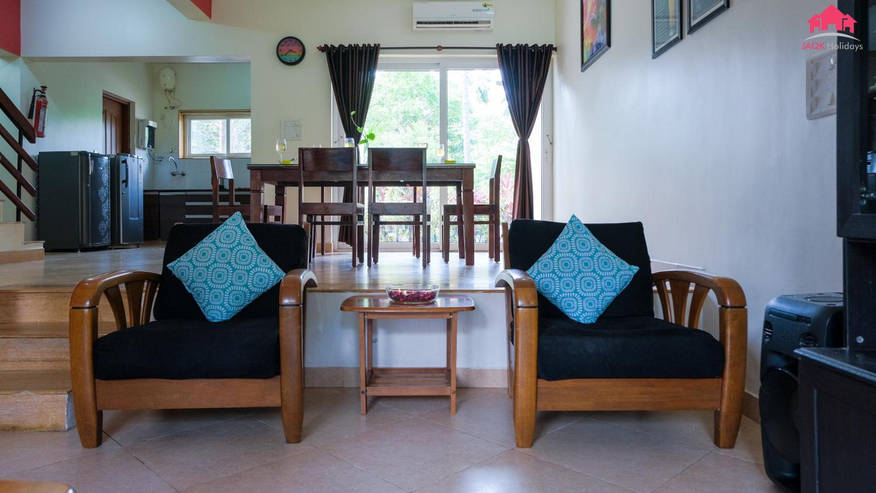 Royale Holiday Villa - 4BHK JAQK Holidays