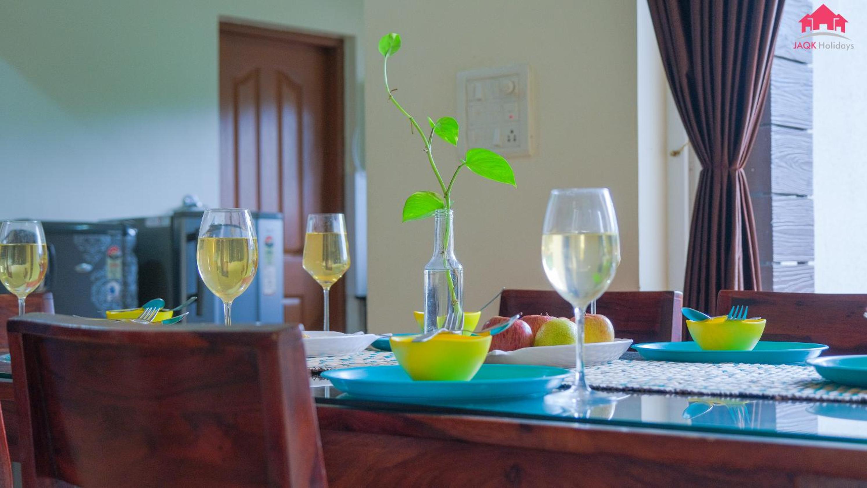 Royale Holiday Villa - 4BHK JAQK Holidays