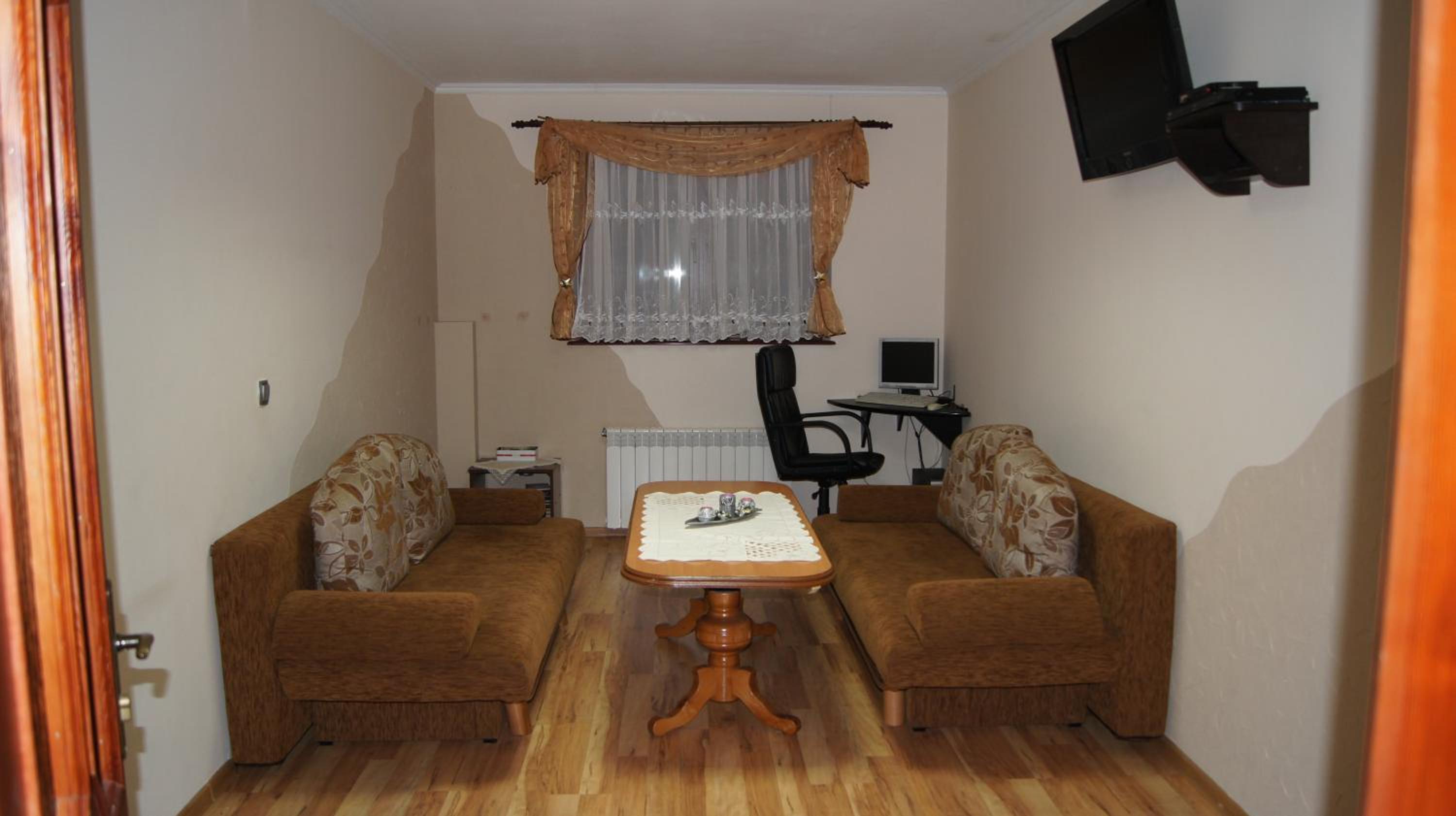 Photo 29