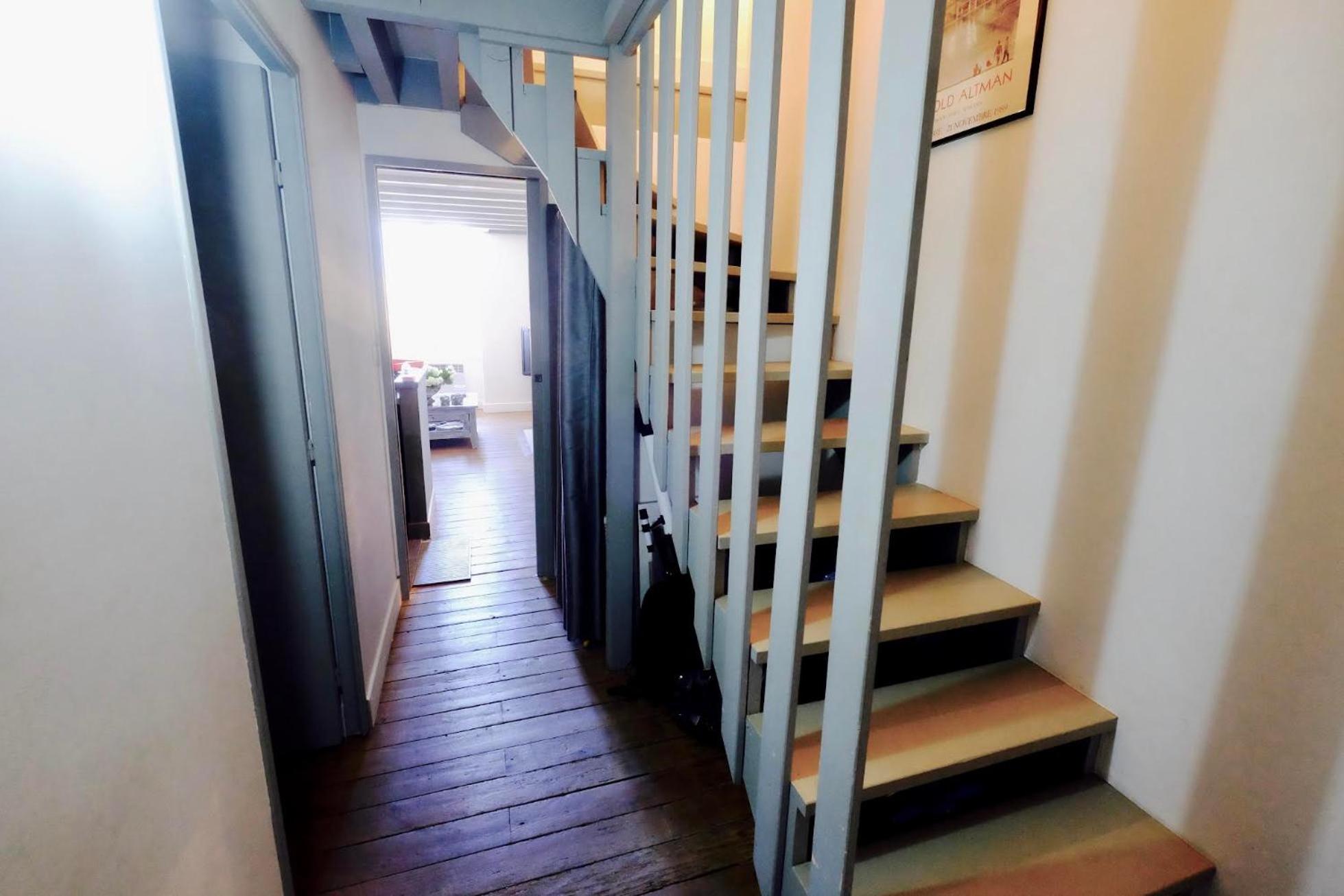Superbe T3 duplex parking privé gratuit sur place view 4