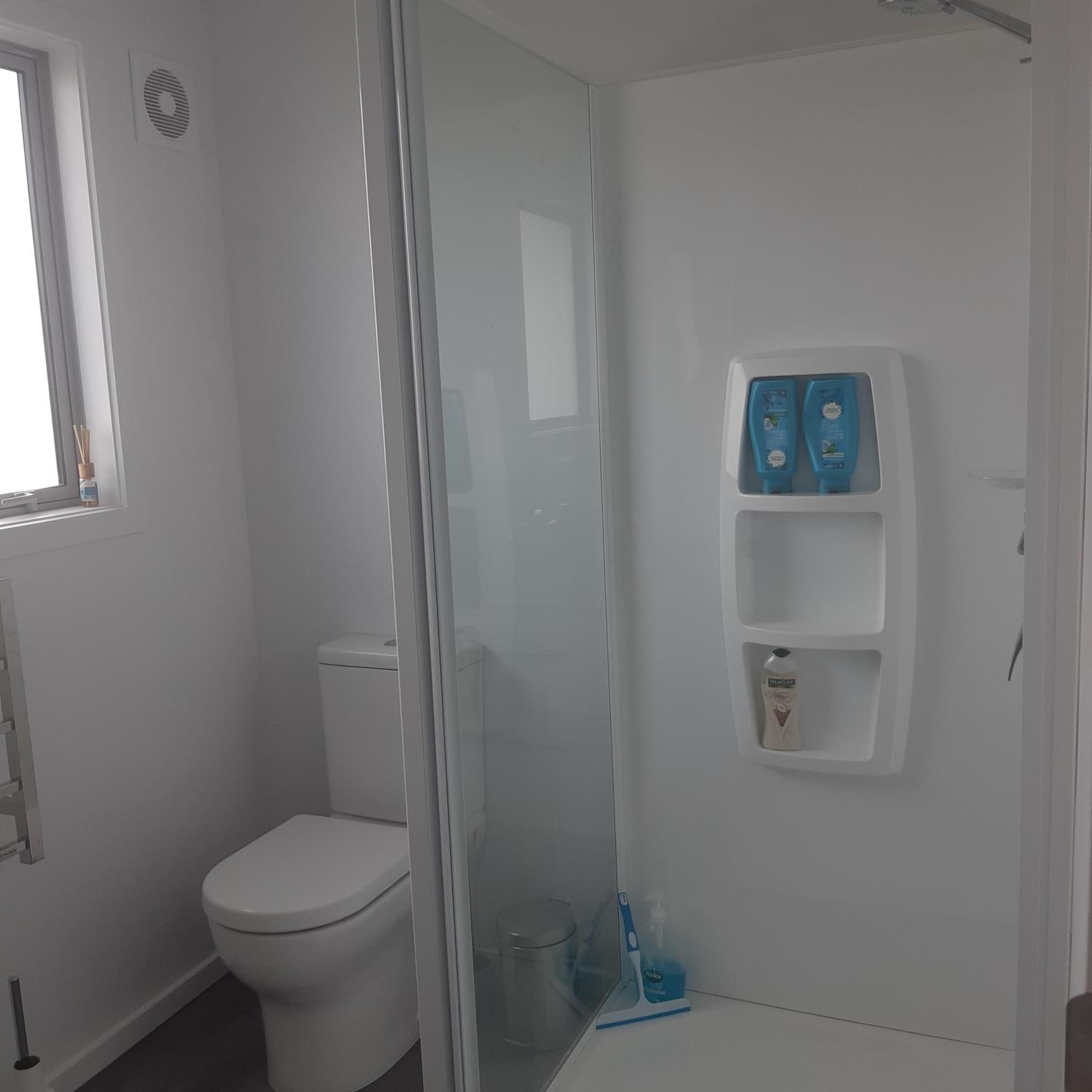 Riverton Cottage 2 Bedroom Close to beach
