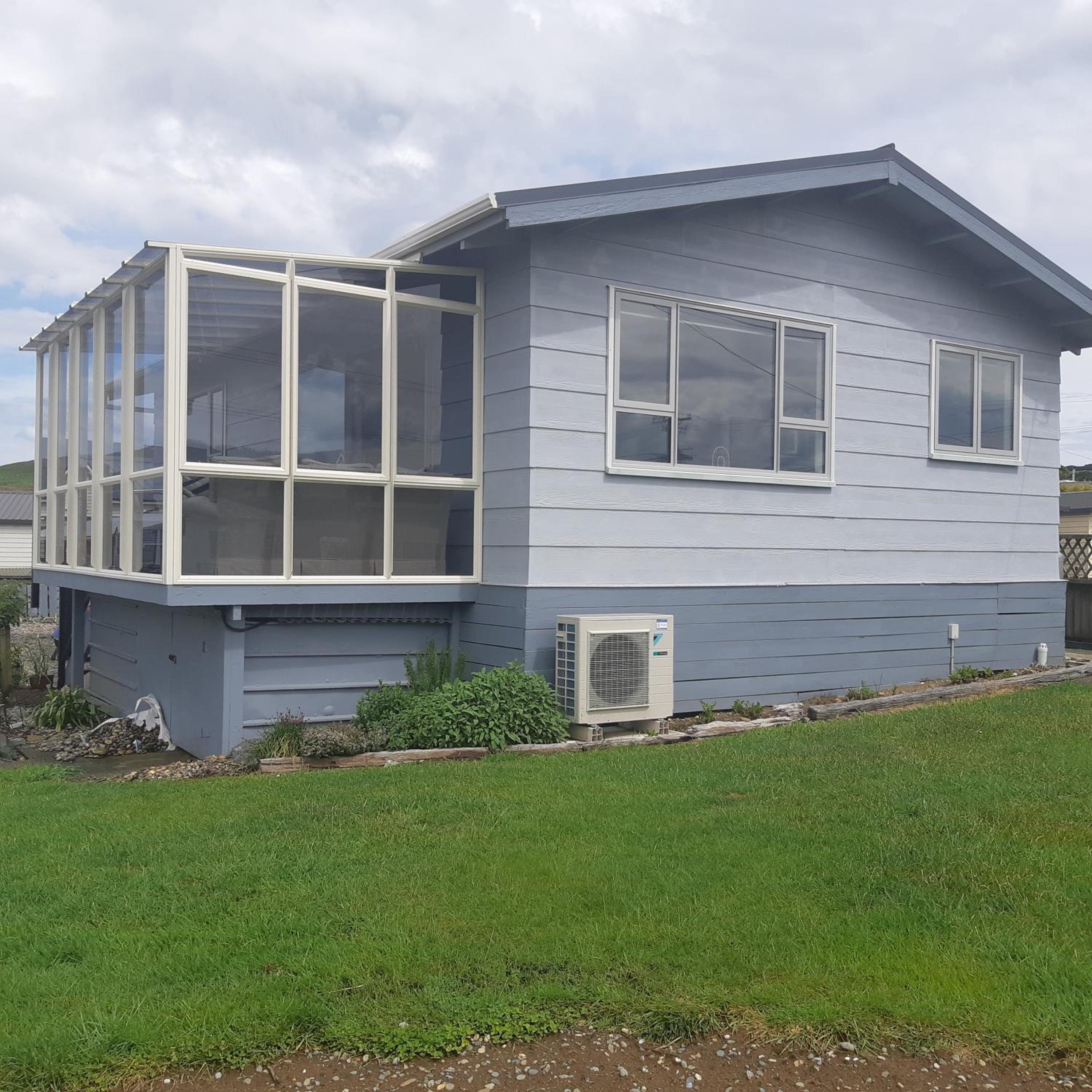 Riverton Cottage 2 Bedroom Close to beach