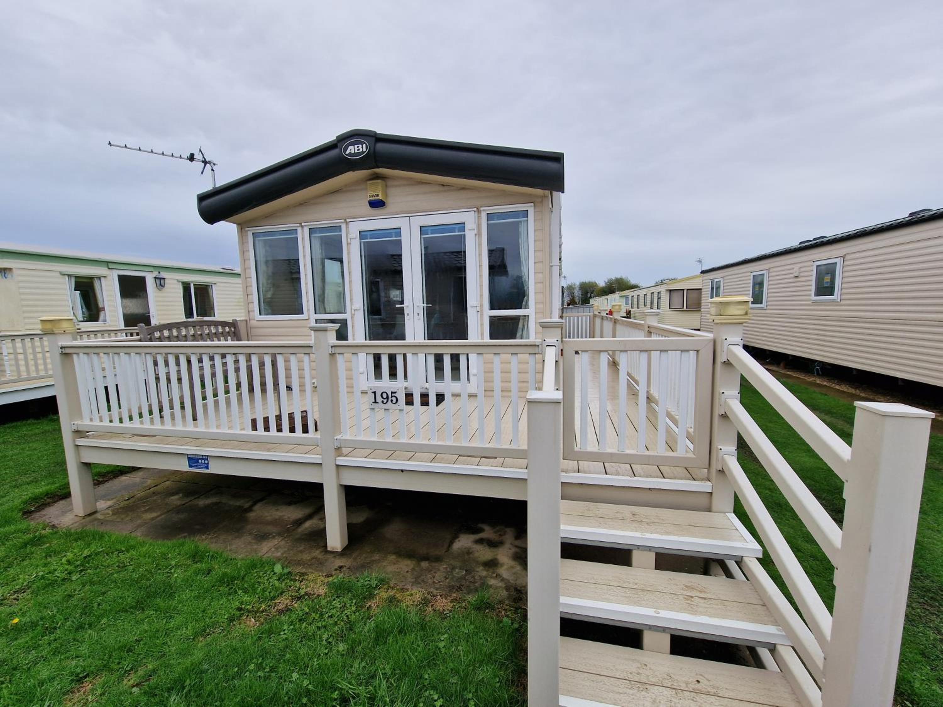 Cosy caravans Meadow view view 2
