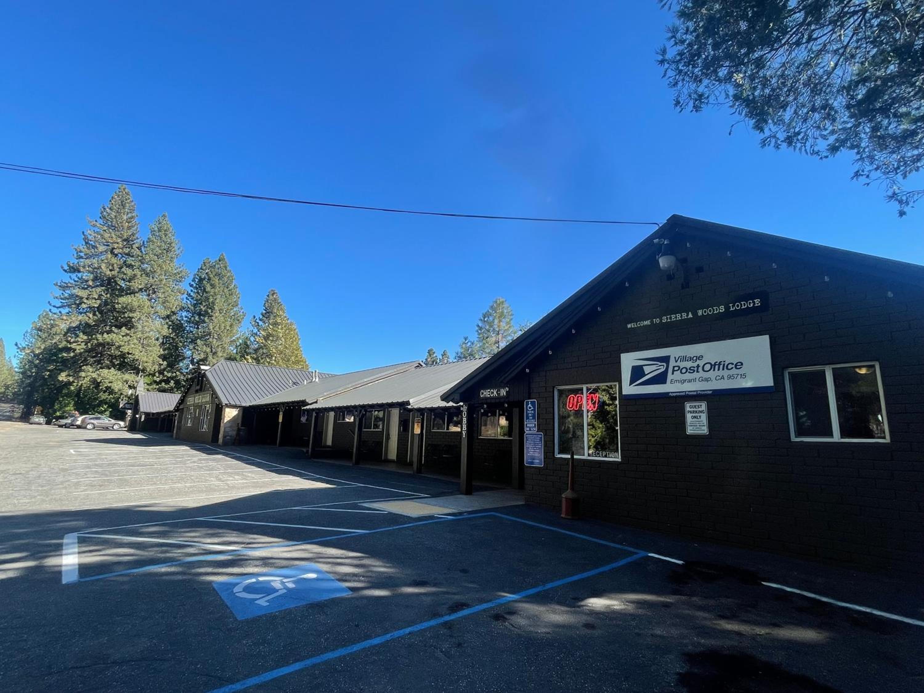 Sierra Woods Lodge