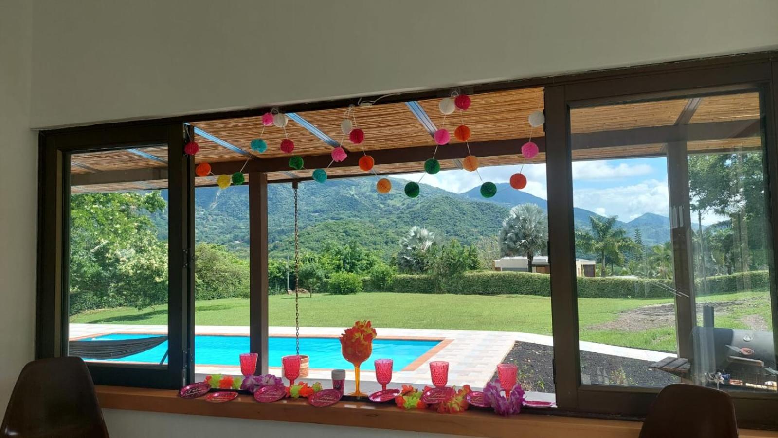Casa campestre de lujo con piscina privada, terreno de 6mil mts, vigilancia 24horas,