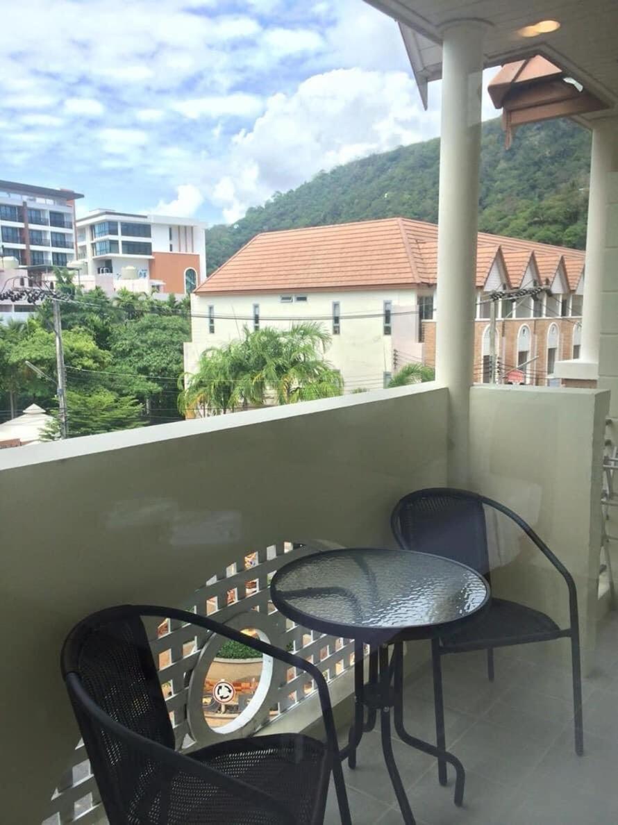 balcony