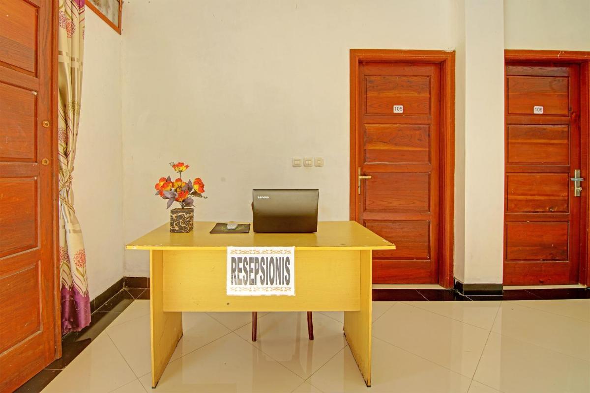 hotel reception